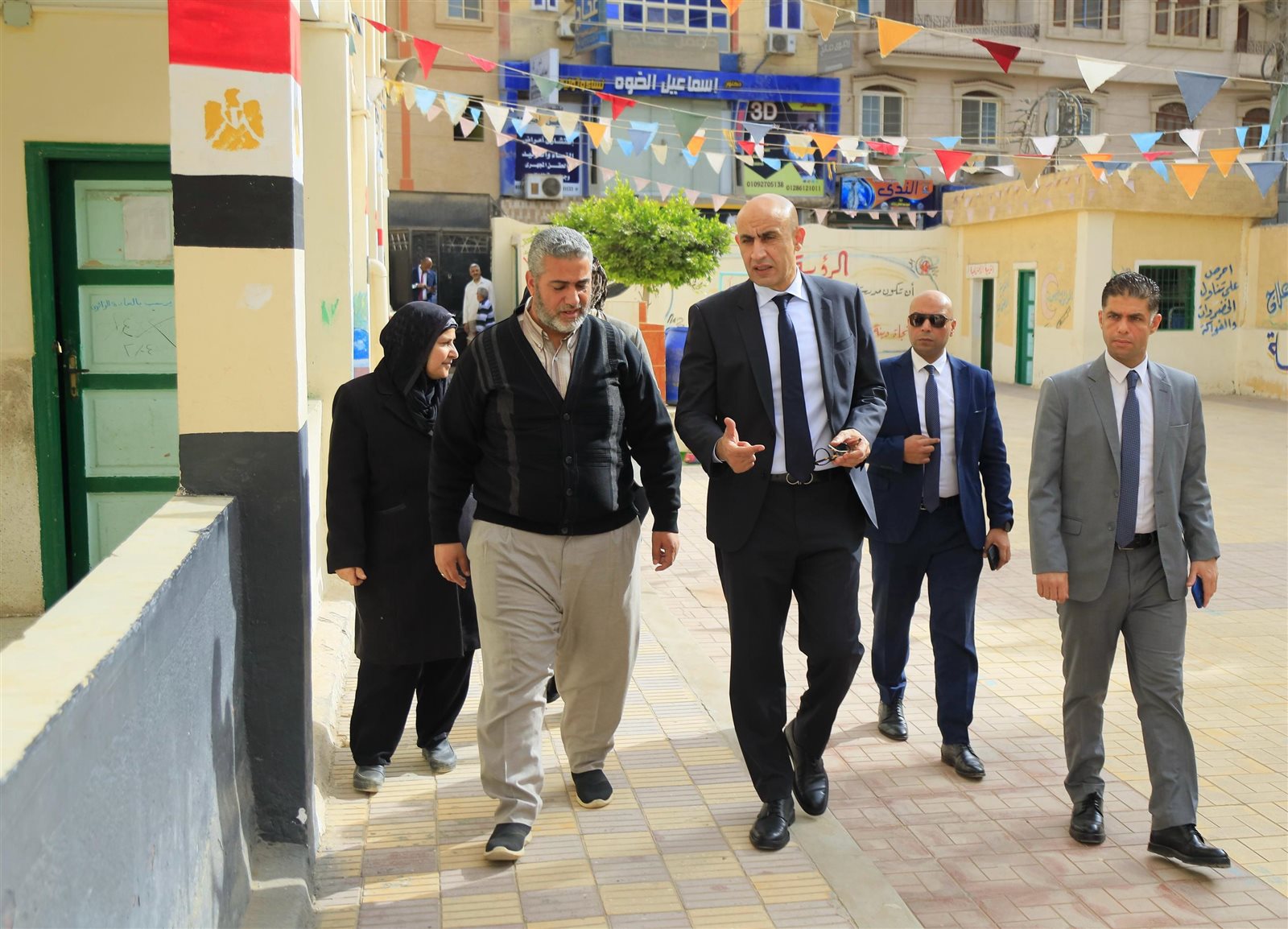 جولة مفاجئة لوزير التربية والتعليم لمتابعة سير العملية التعليمية
