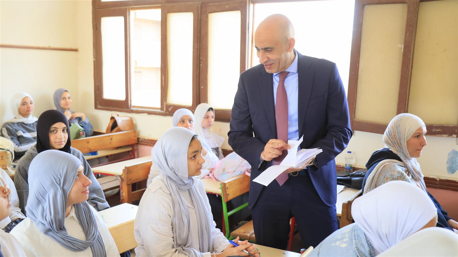 وزير التربية والتعليم في جولة مفاجئة بمدارس المنوفية