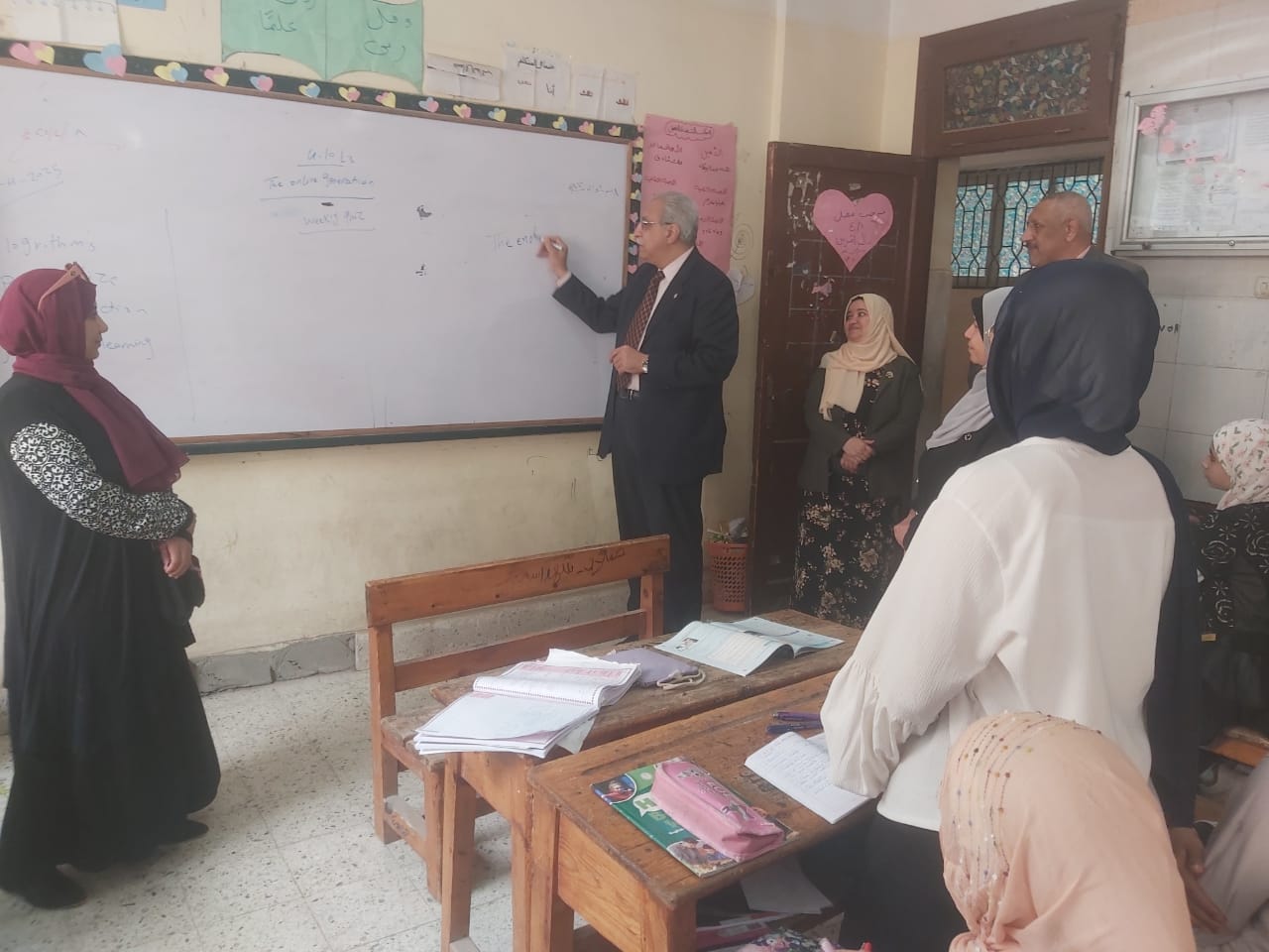 جولات ميدانية لمدير تعليم القليوبية لمتابعة انتظام الدراسة في المحافظة