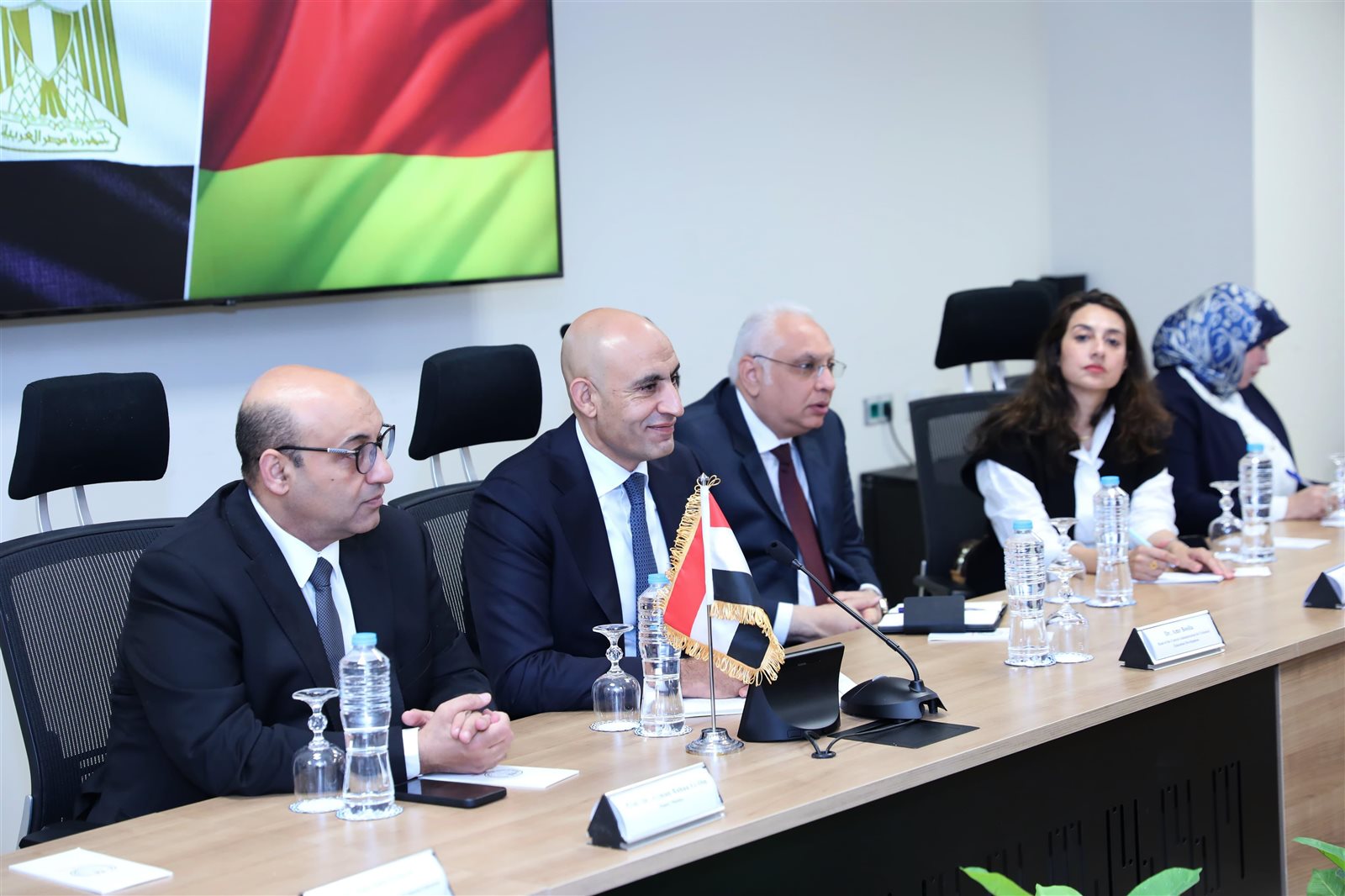 تعاون بين وزير التعليم ورئيس وزراء ولاية ساكسونيا الألمانية