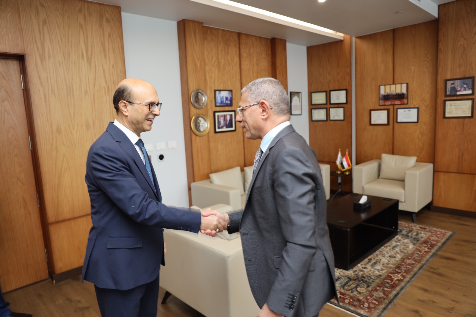 جامعة أسيوط توقع 3 اتفاقيات مع وكالة الفضاء المصرية