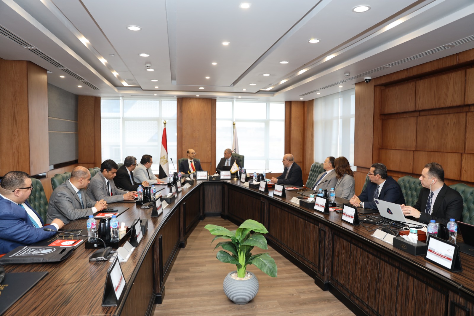 جامعة أسيوط توقع 3 اتفاقيات مع وكالة الفضاء المصرية