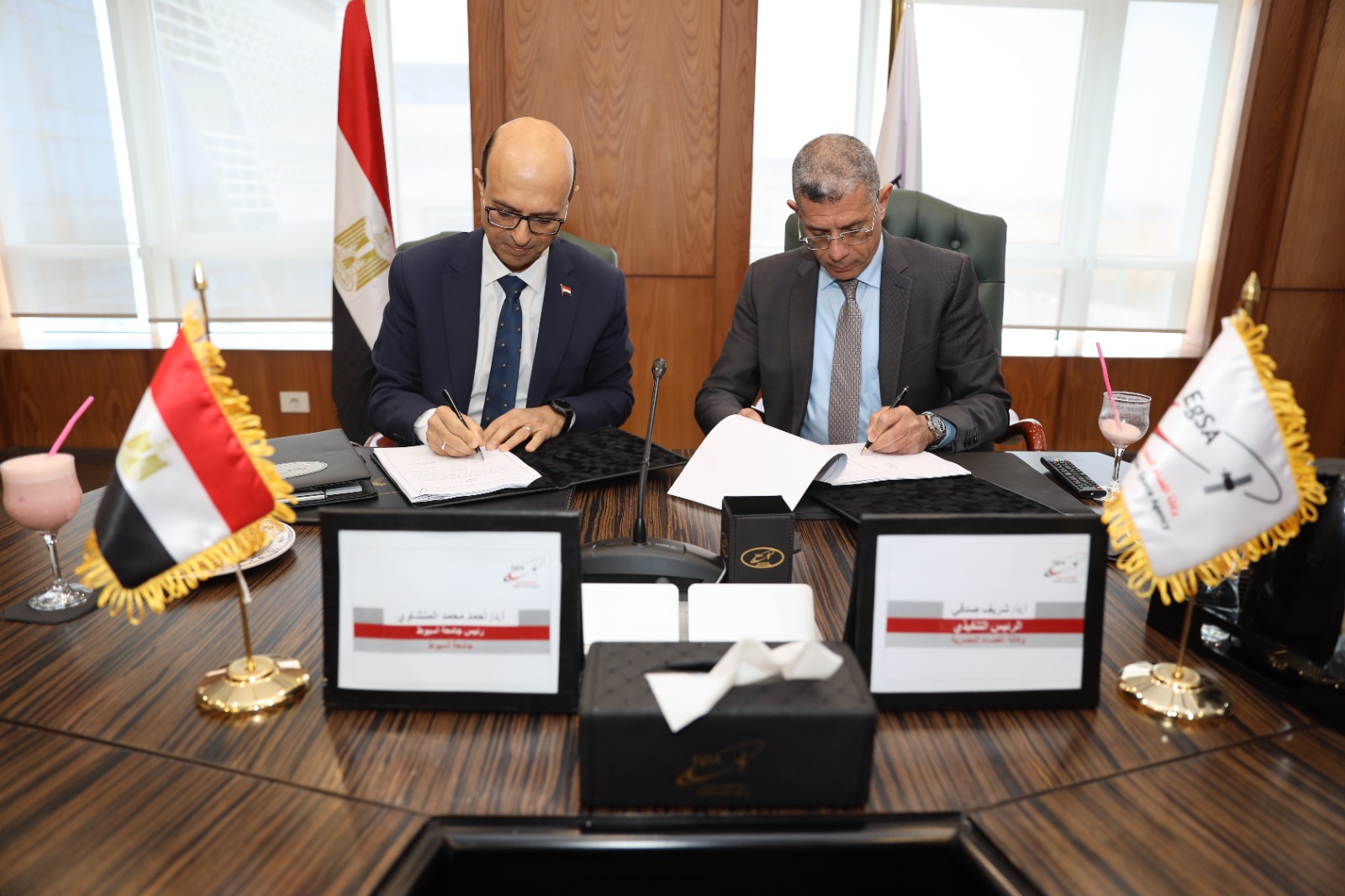 جامعة أسيوط توقع 3 اتفاقيات مع وكالة الفضاء المصرية