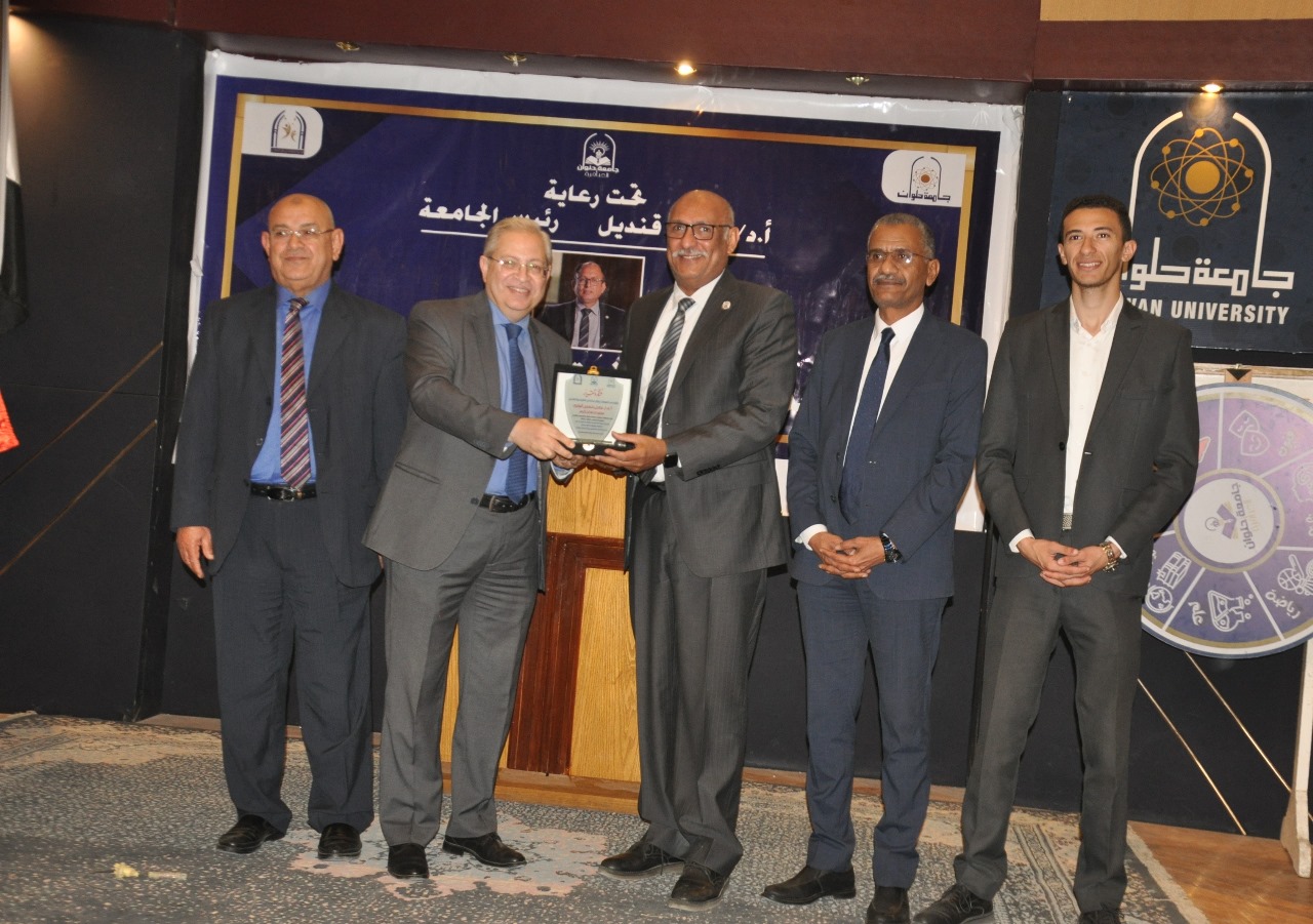 حفل ختام ماراثون عباقرة جامعة حلوان