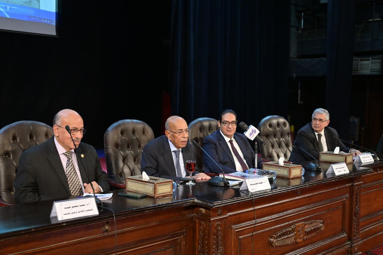 جامعة القاهرة تستضيف الدكتور مفيد شهاب في محاضرة عن ملحمة استرداد طابا