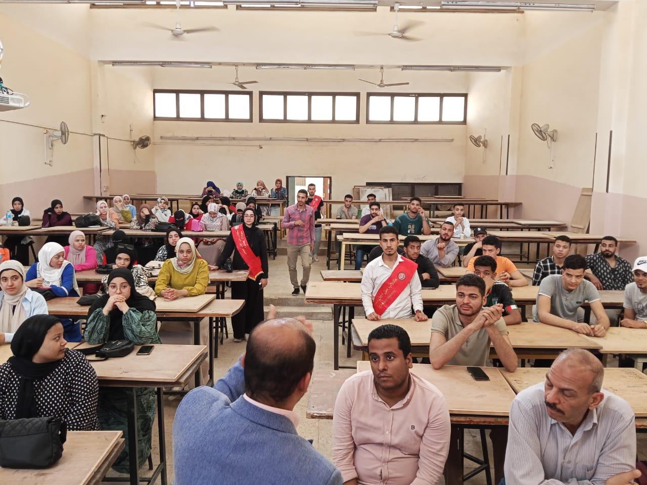 جامعة سوهاج تستكمل ورش مودة لتعزيز الأسرة المصرية