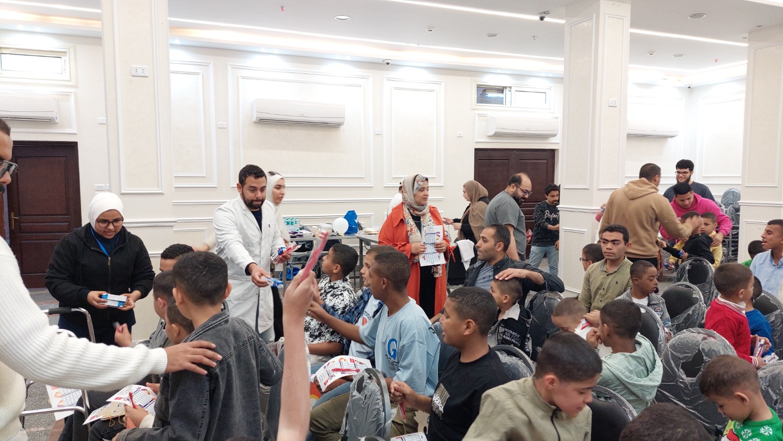 قافلة أسنان توعوية من جامعة عين شمس