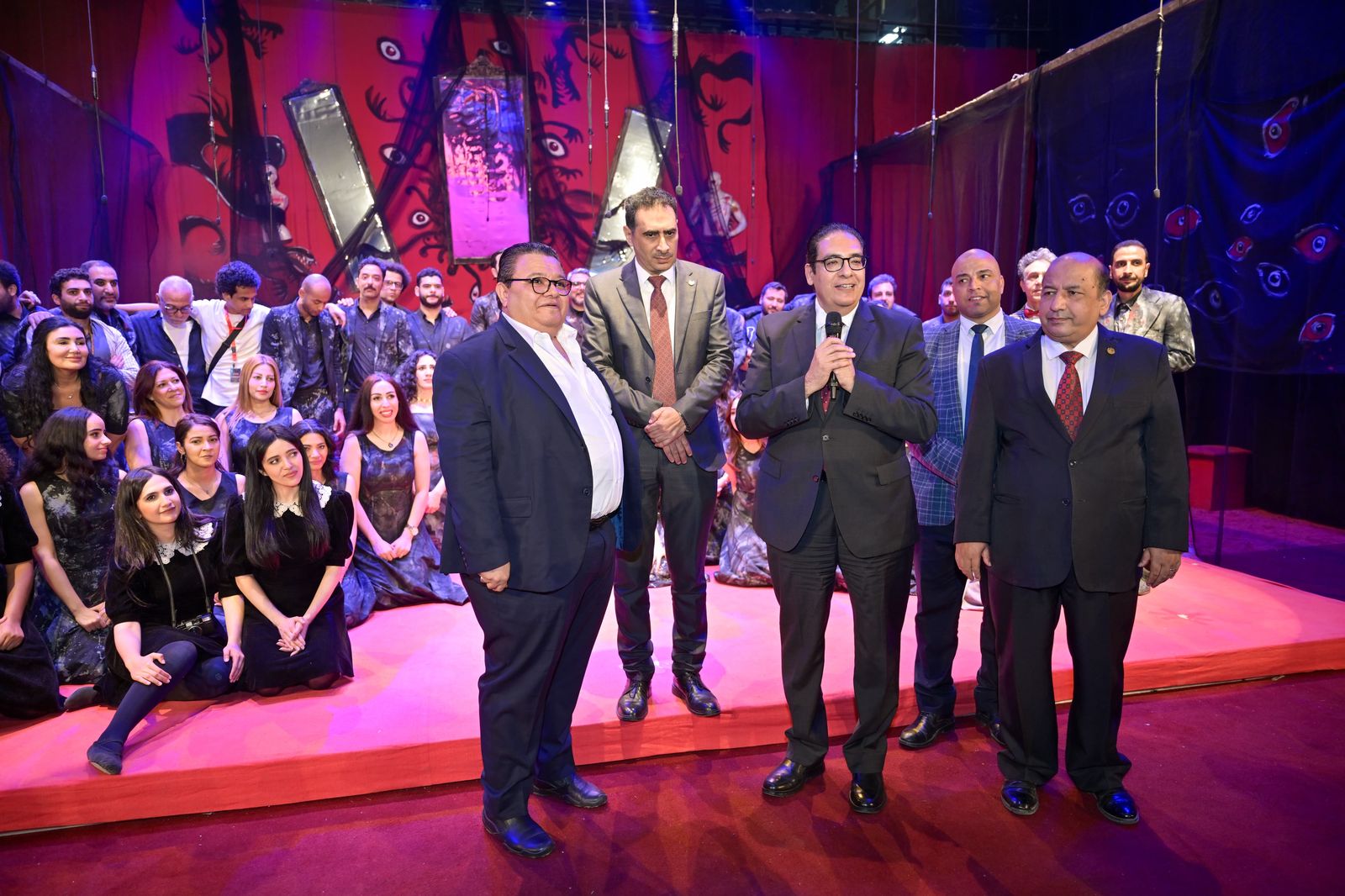 حاجة تخوّف تبهر الحضور في جامعة القاهرة بمشاركة نحو 1500 طالب وطالبة