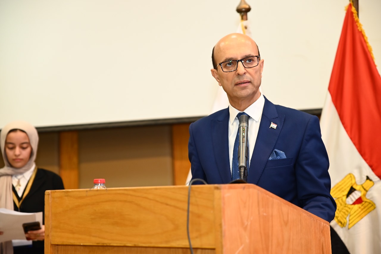 الدكتور أحمد المنشاوي رئيس جامعة أسيوط