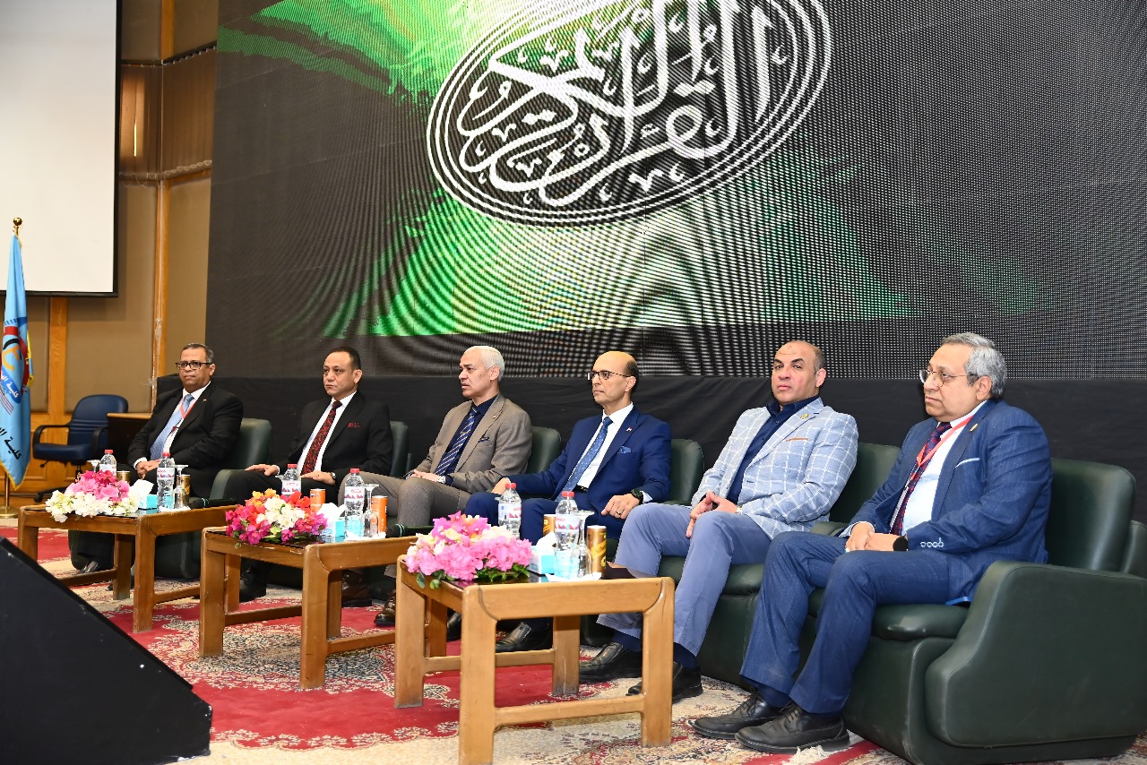 ملتقى التوظيف الهندسي الأول في جامعة أسيوط