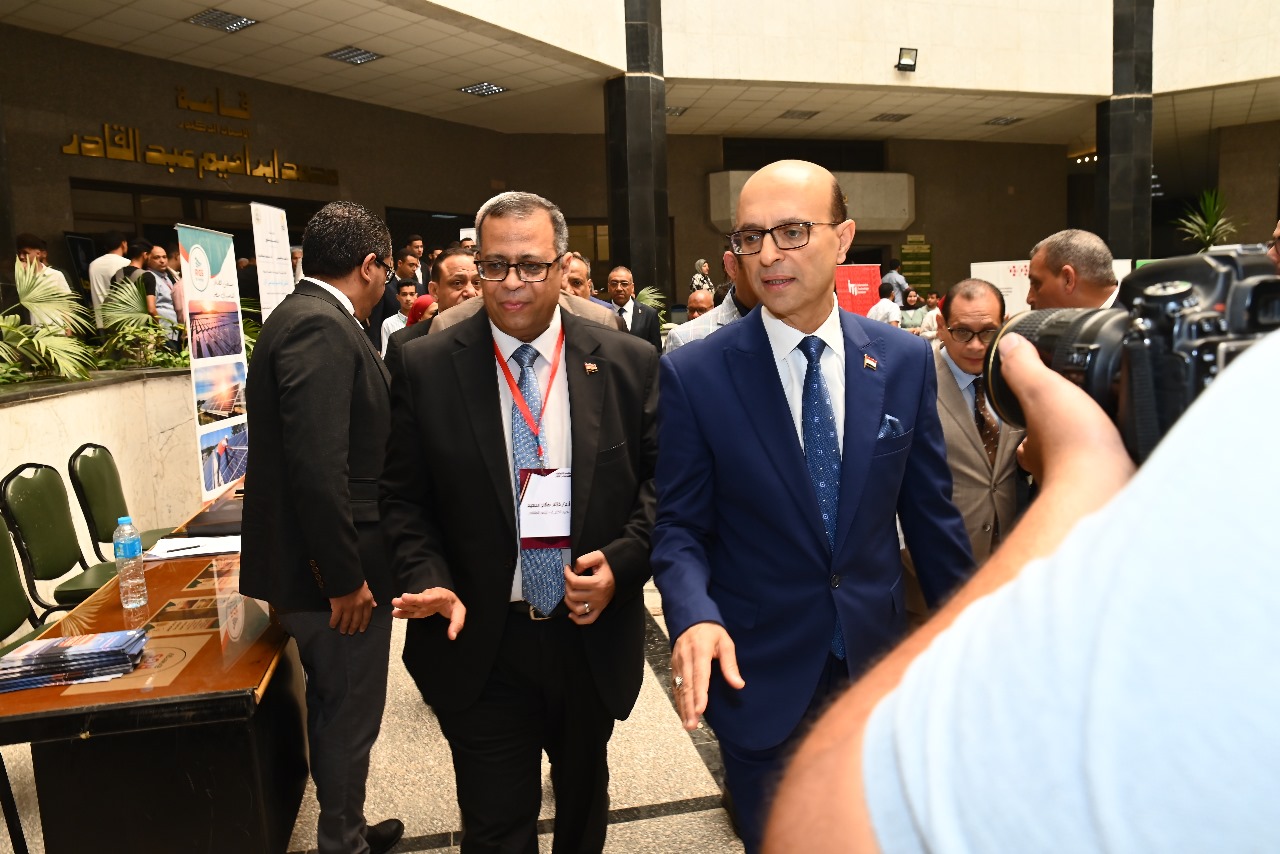 ملتقى التوظيف الهندسي الأول في جامعة أسيوط