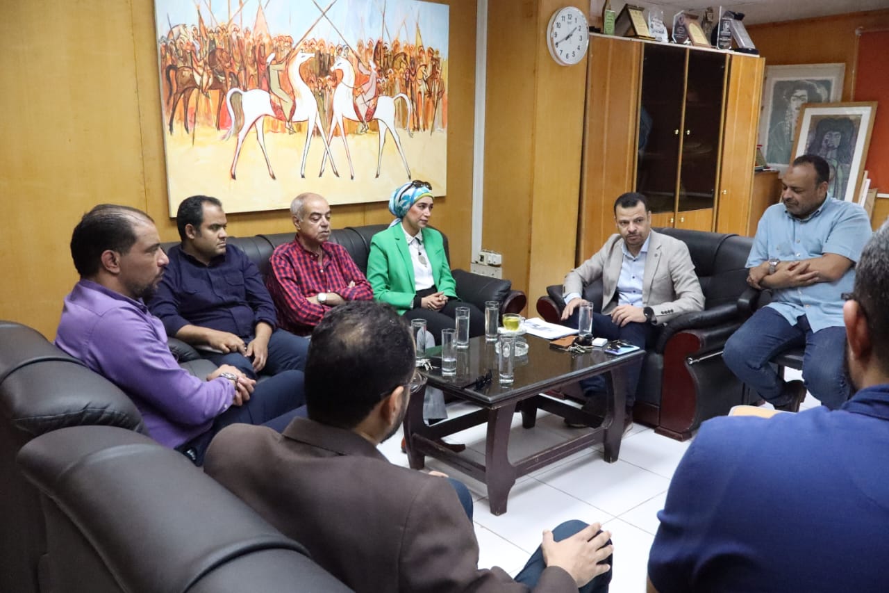 انطلاق أعمال مشروع الهوية البصرية لجامعة الأقصر في كلية الفنون الجميلة