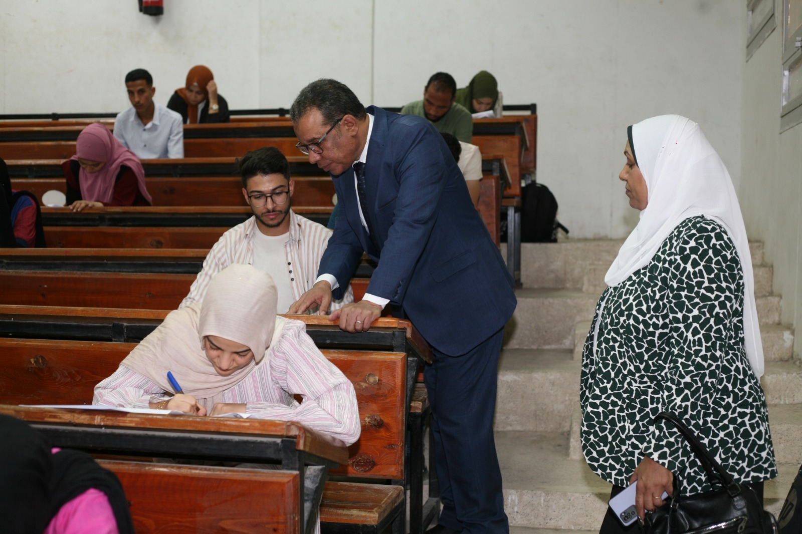 انتظام امتحانات الفصل الدراسي الثاني بجامعة جنوب الوادي 