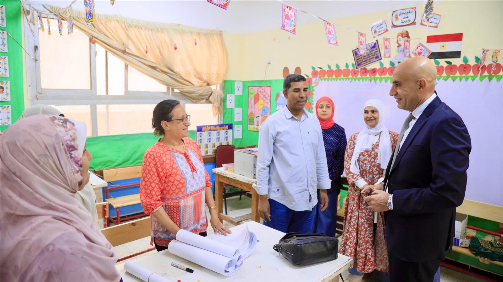 وزير التربية والتعليم يواصل متابعة انتظام العملية التعليمية 