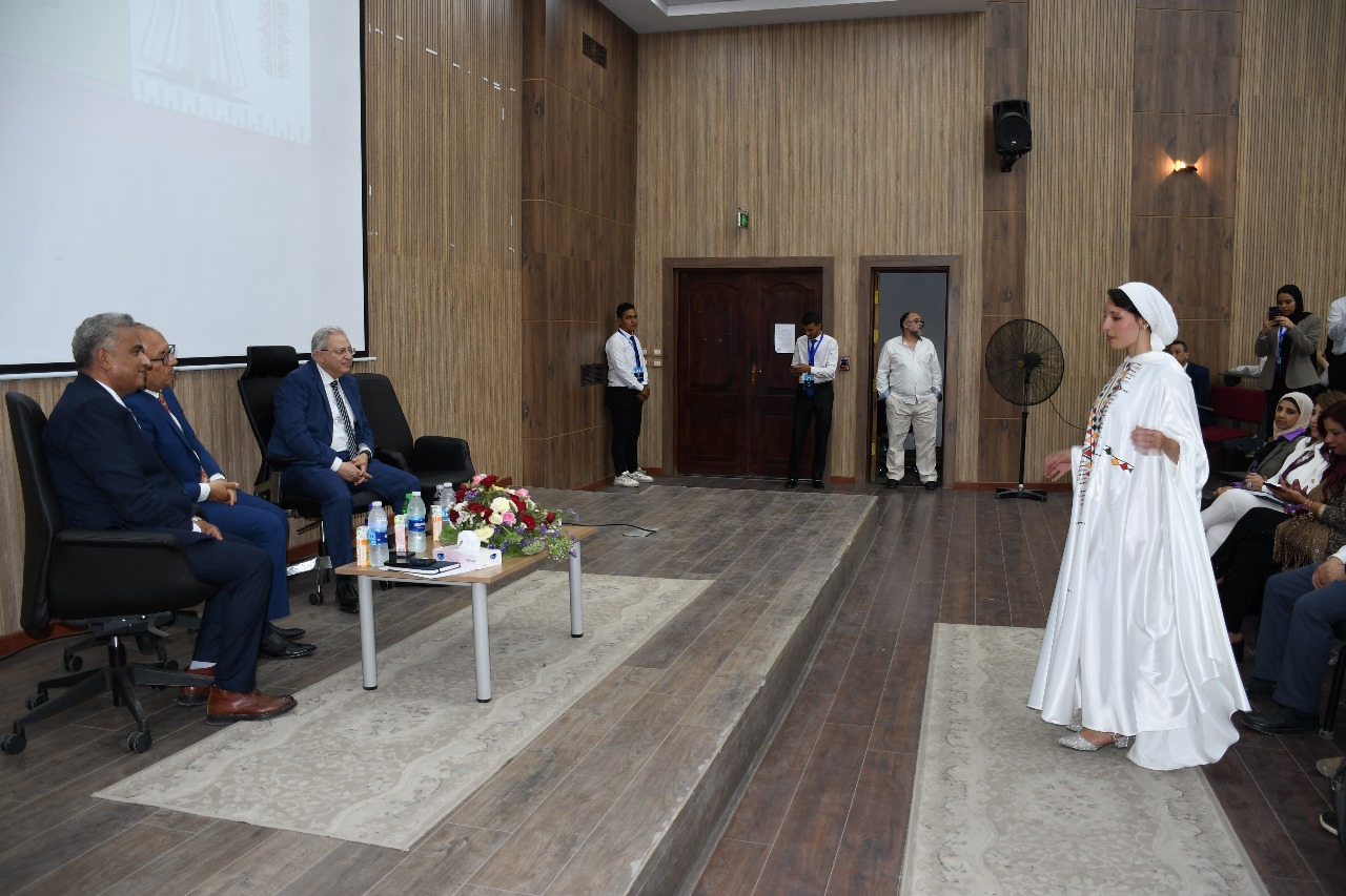 طلاب جامعة حلوان التكنولوجية الدولية يبدعون في صناعة المستقبل