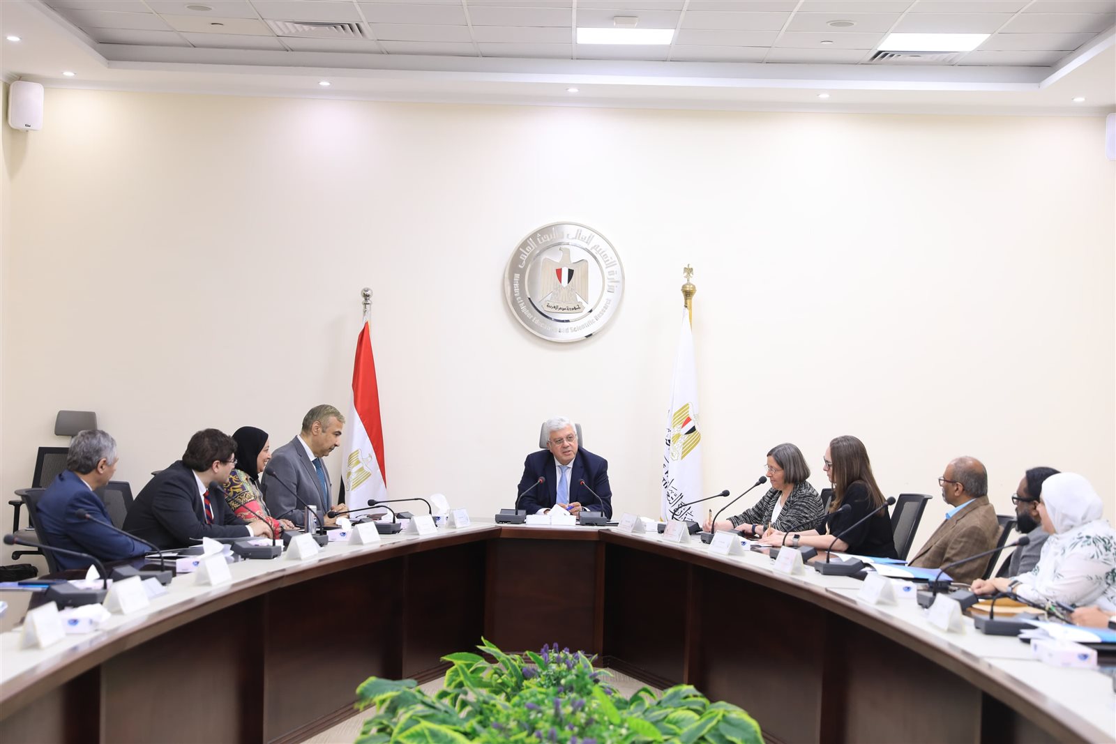 وزير التعليم العالي يشهد توقيع بروتوكول تعاون بين أكاديمية البحث العلمي وجامعة وست فيرجينيا بالولايات المتحدة