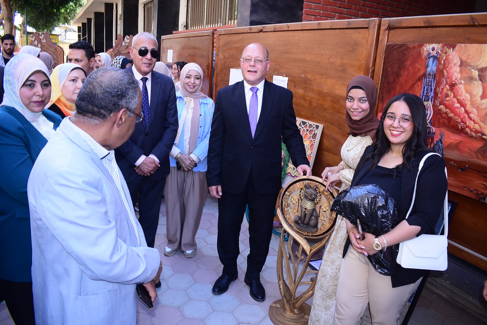 مشروعات تخرج مبتكرة تعكس إبداع طلاب جامعة سوهاج