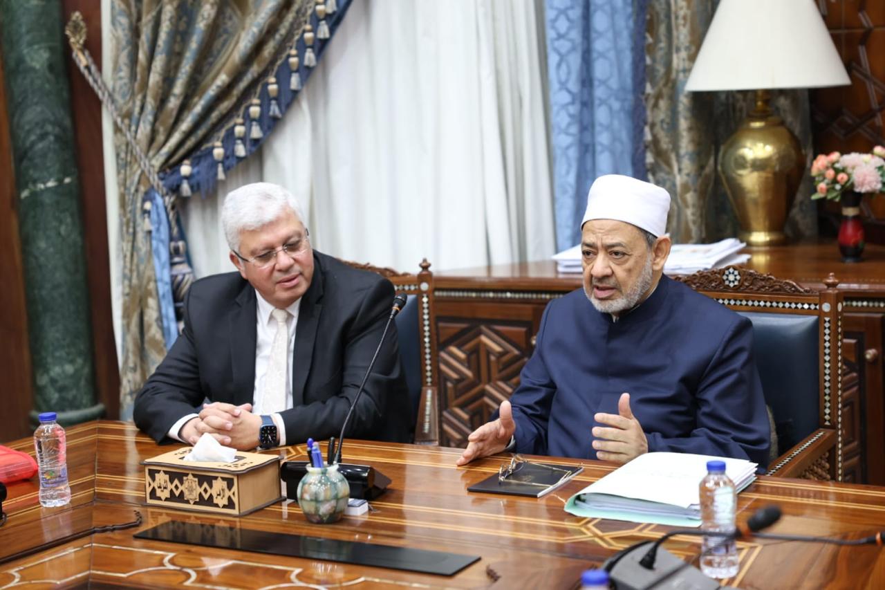 توقيع بروتوكول تعاون بين جامعتي الأزهر وعين شمس لدعم أهداف التنمية المستدامة