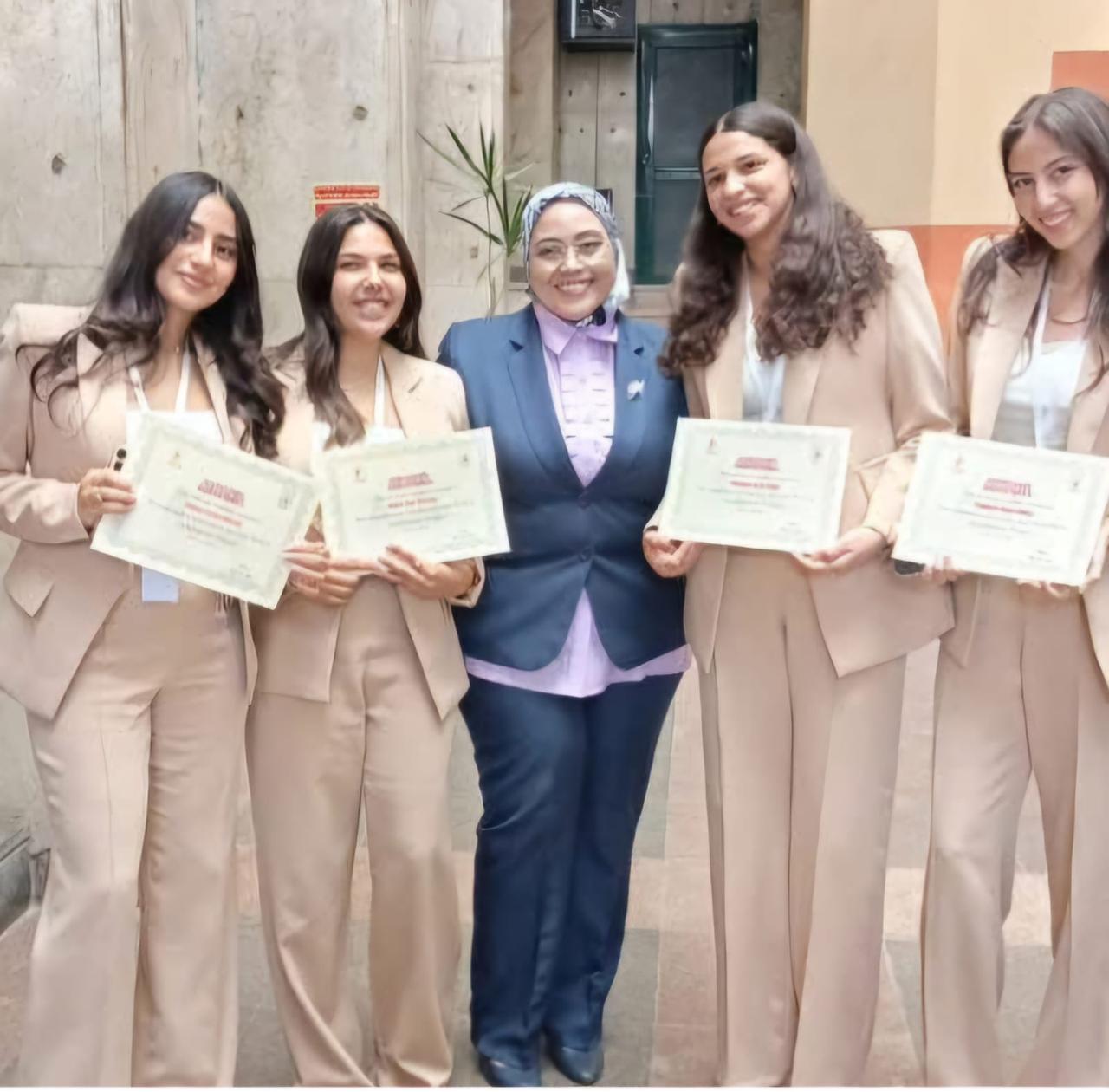 مؤتمر سنوي بطابع احترافي يحاكي سوق العمل في جامعة القاهرة