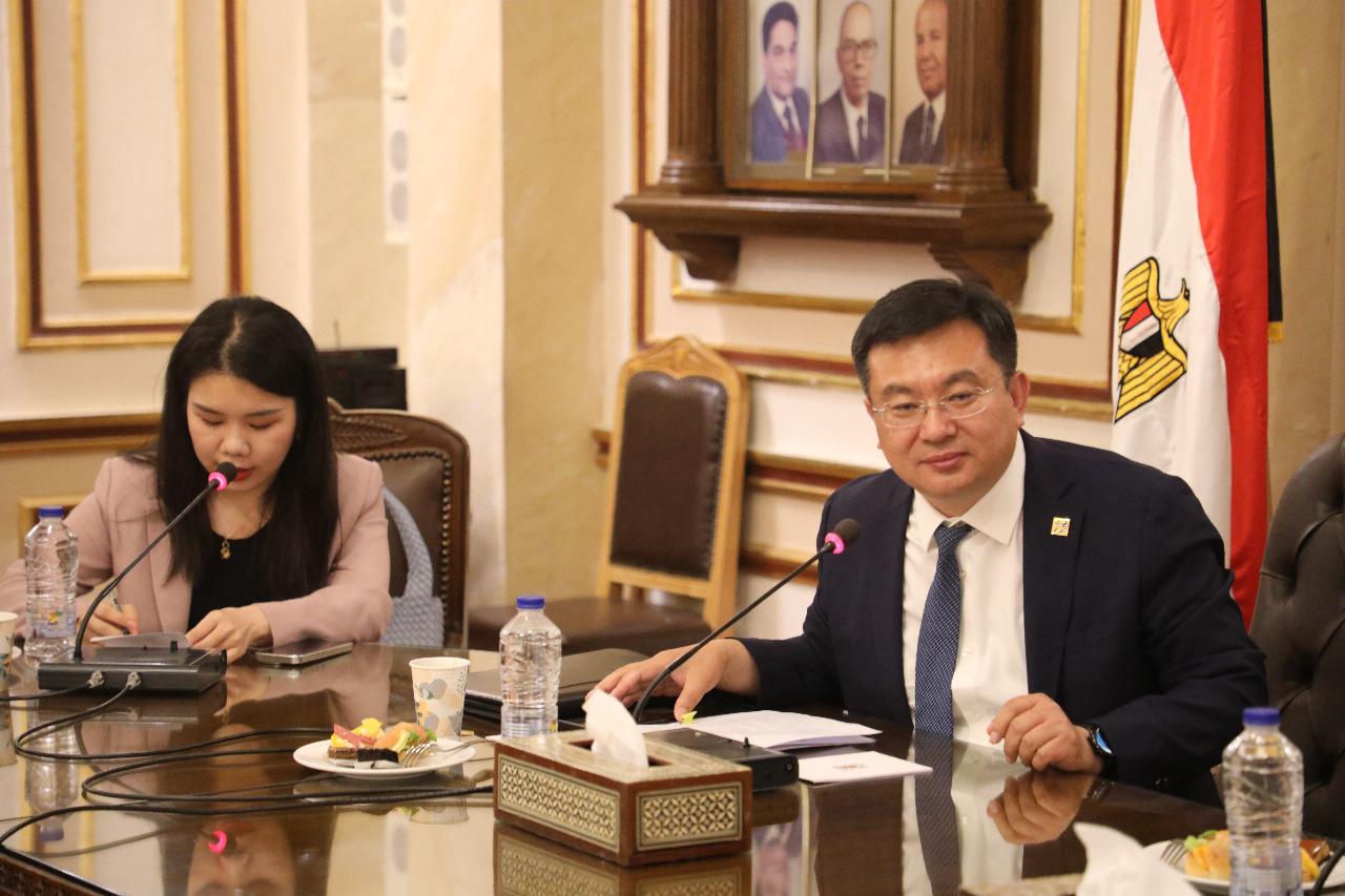 جامعة القاهرة تتوسع في تعليم الصينية بشراكة دولية جديدة