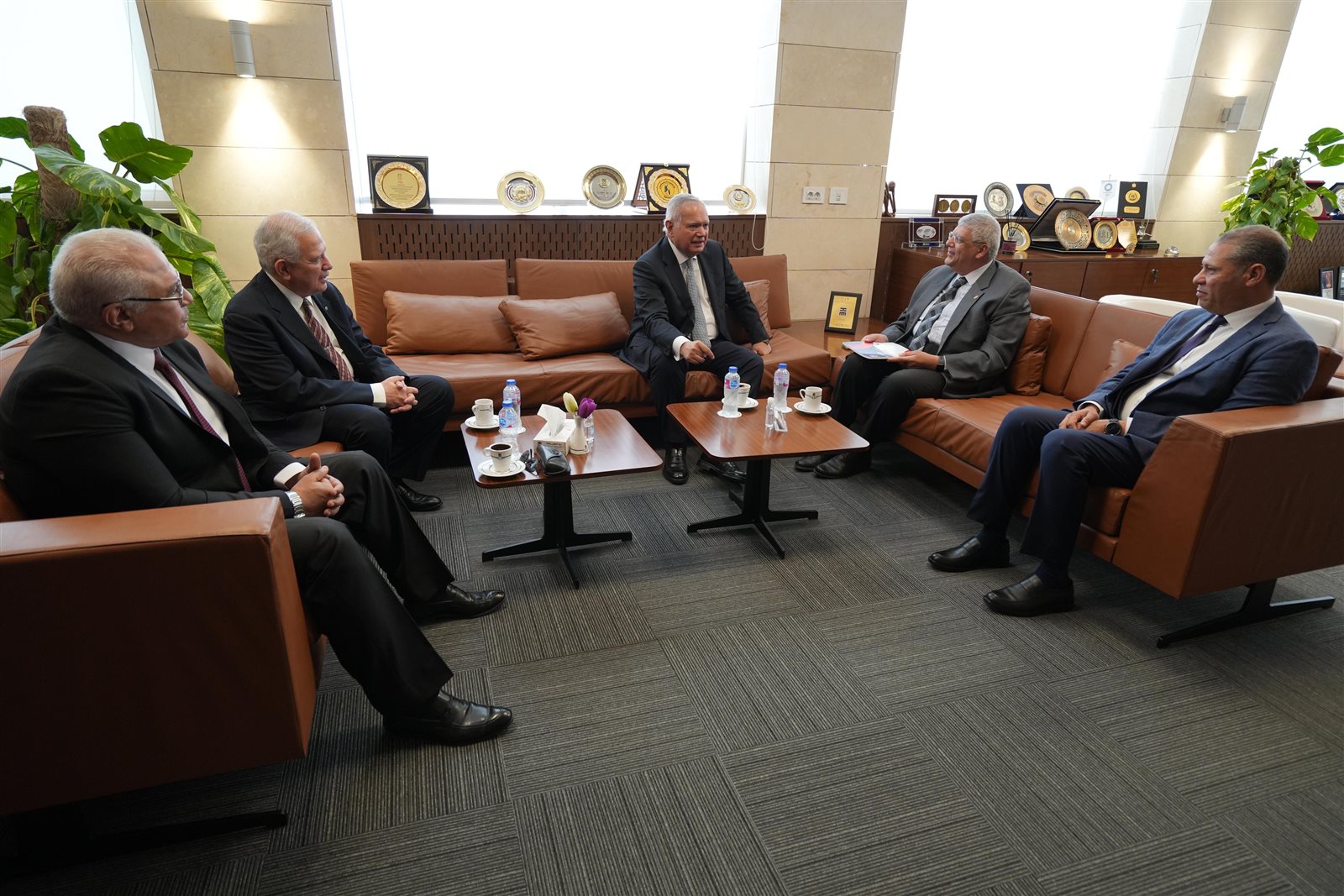 طلاب الجامعة المصرية اليابانية يتألقون في محاكاة أممية بحضور السفير محمد العرابي