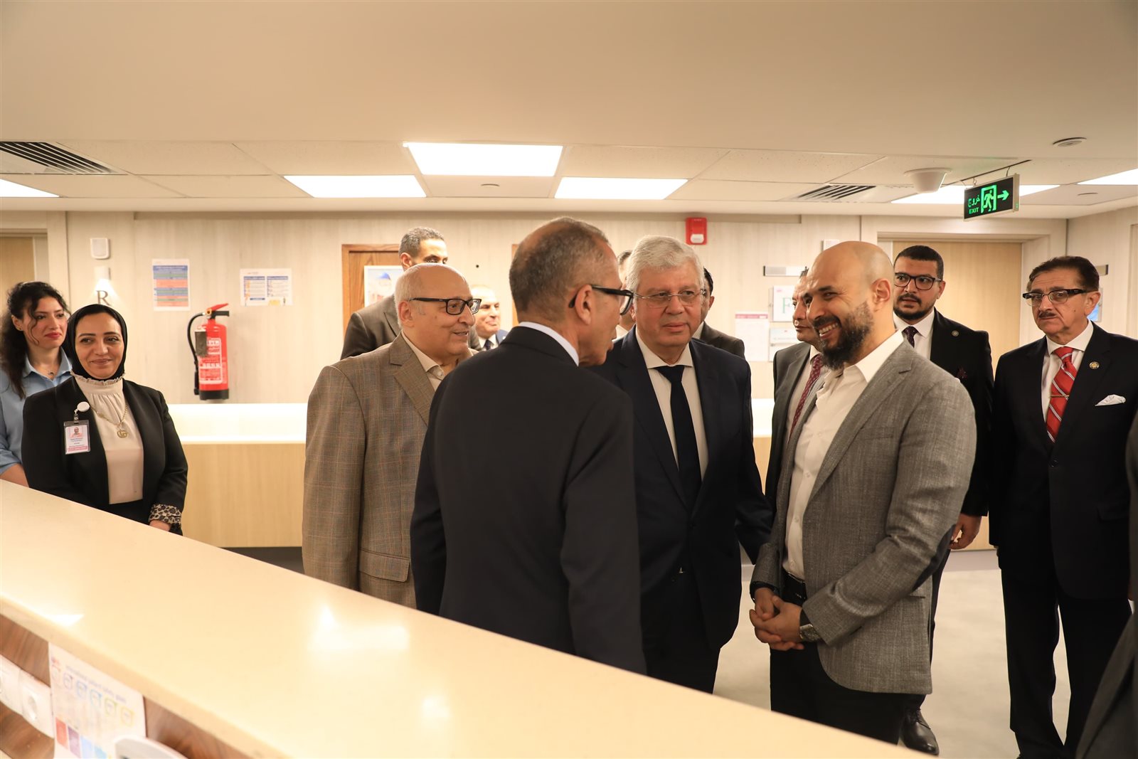 مستشفى سعاد كفافي بجامعة مصر يحظى بإشادة وزير التعليم العالي