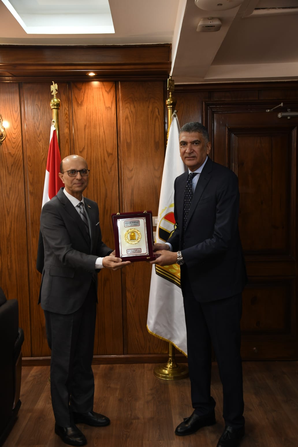 رئيس جامعة أسيوط يبحث شراكة استراتيجية مع الأكاديمية الوطنية لمكافحة الفساد