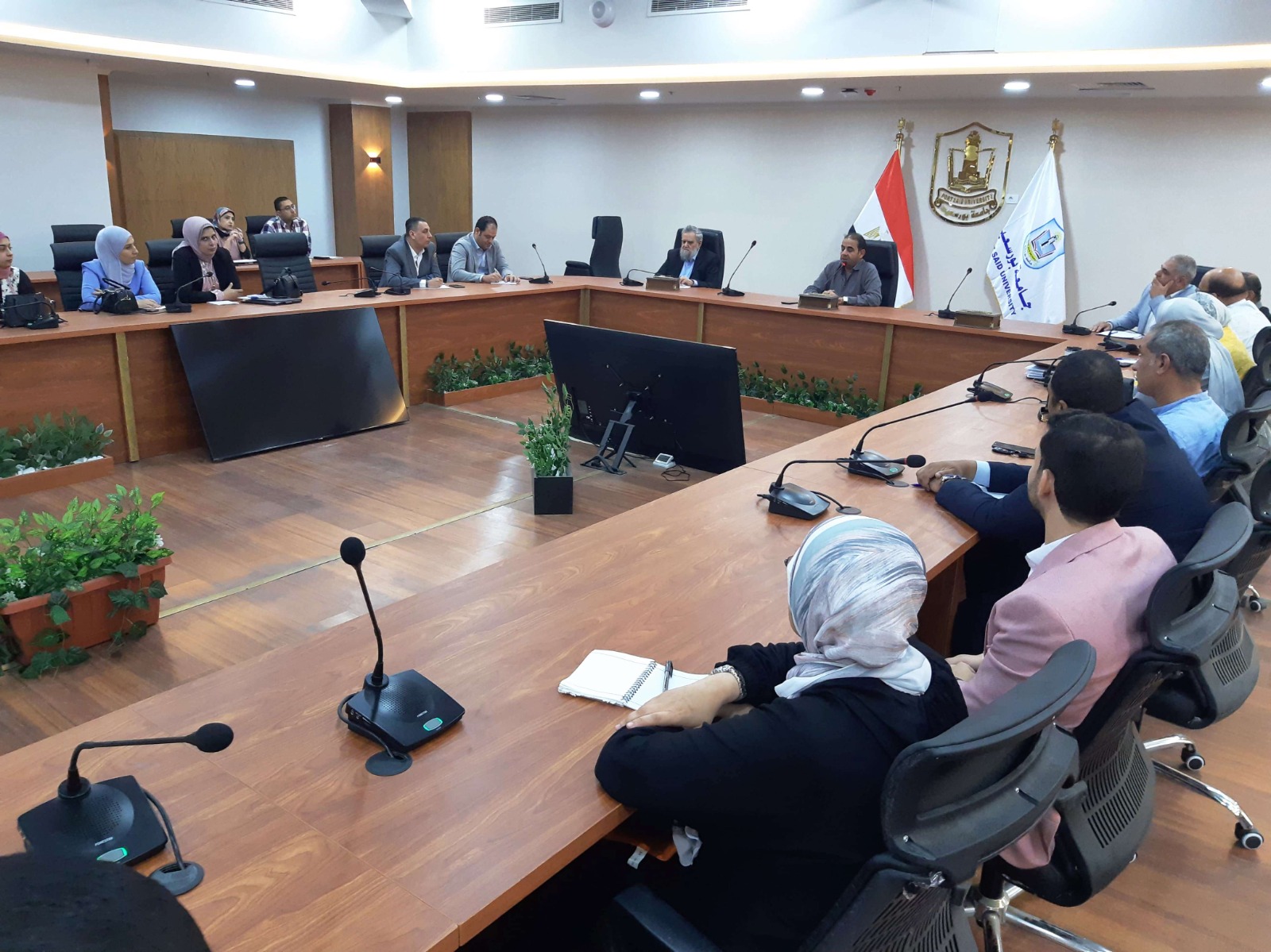 جامعة بورسعيد تبحث سبل الارتقاء في تصنيف الجامعات العالمية