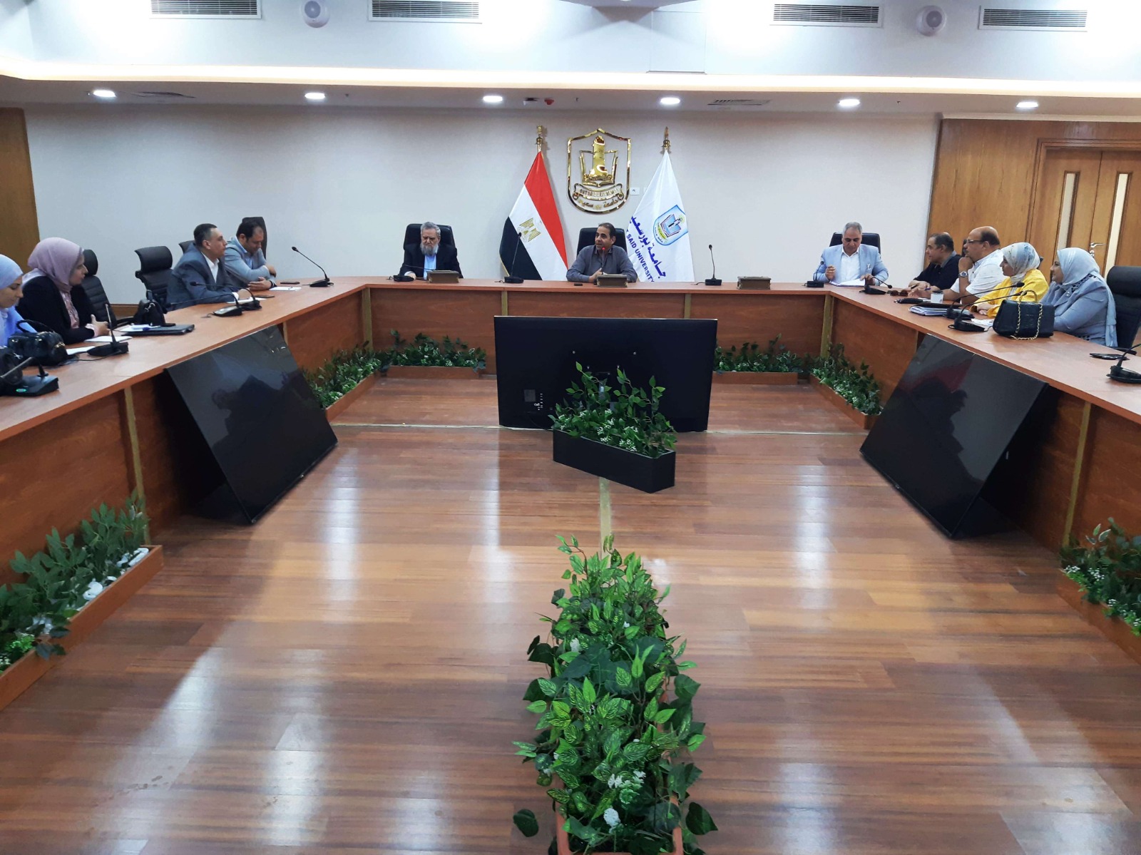 جامعة بورسعيد تبحث سبل الارتقاء في تصنيف الجامعات العالمية