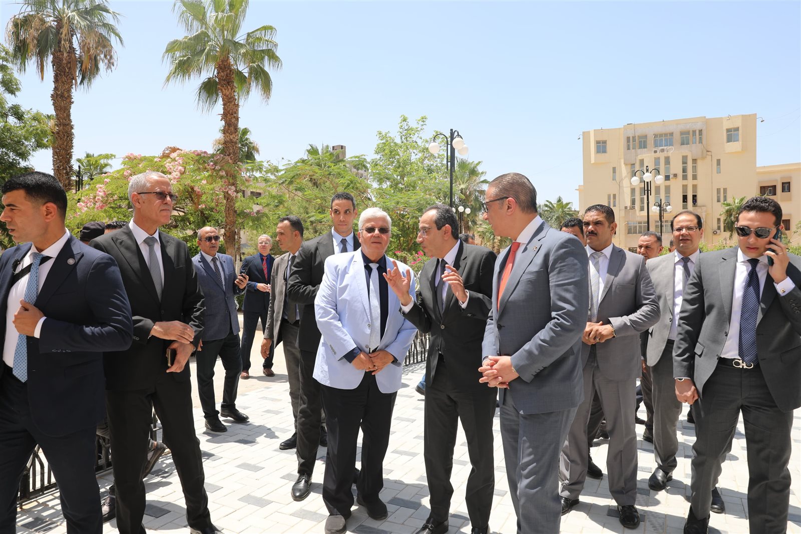 وزير التعليم العالي يزور جامعة الفيوم الأهلية لمتابعة التجهيزات