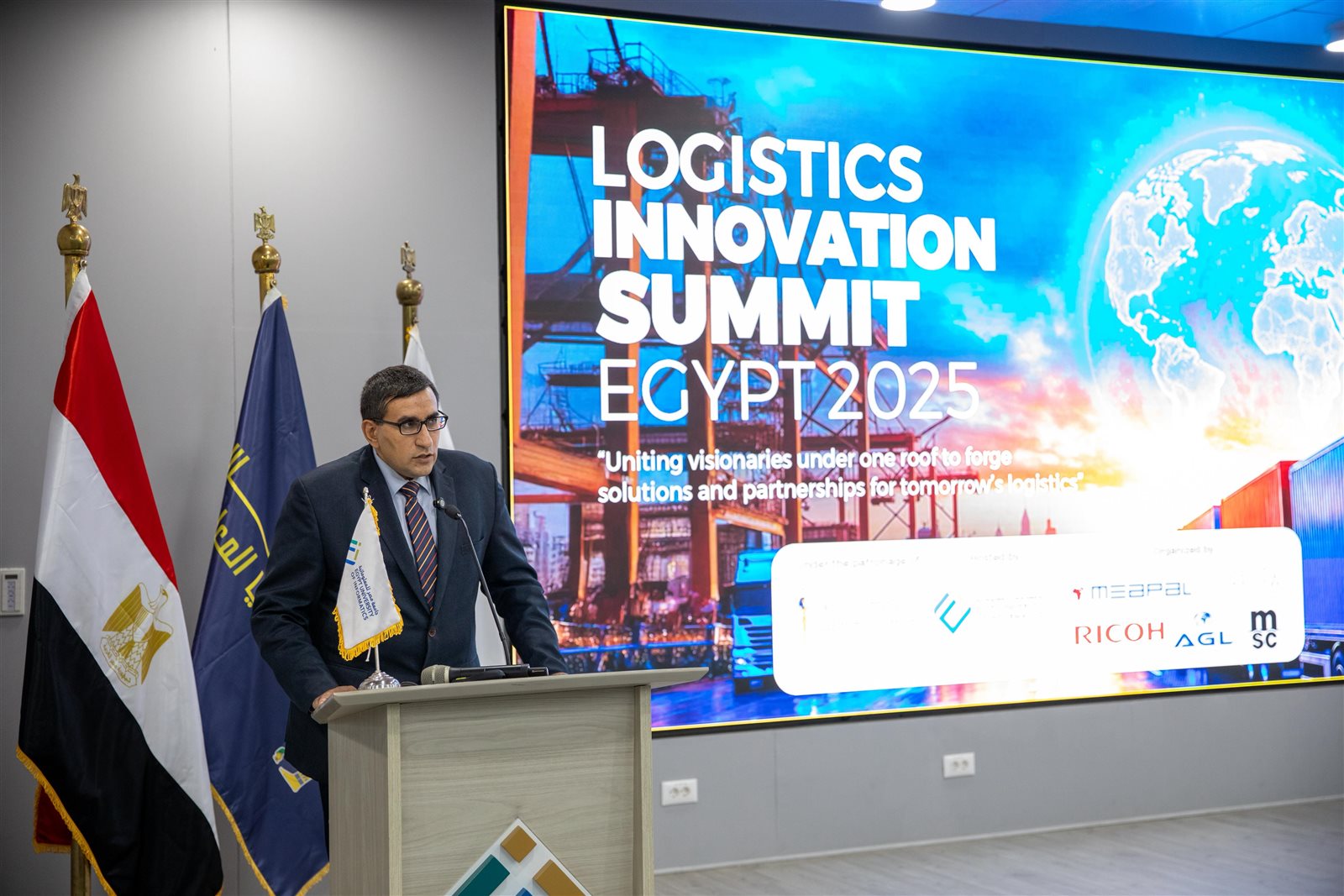 جامعة مصر للمعلوماتية تستضيف قمة الابتكار في اللوجستيات 2025