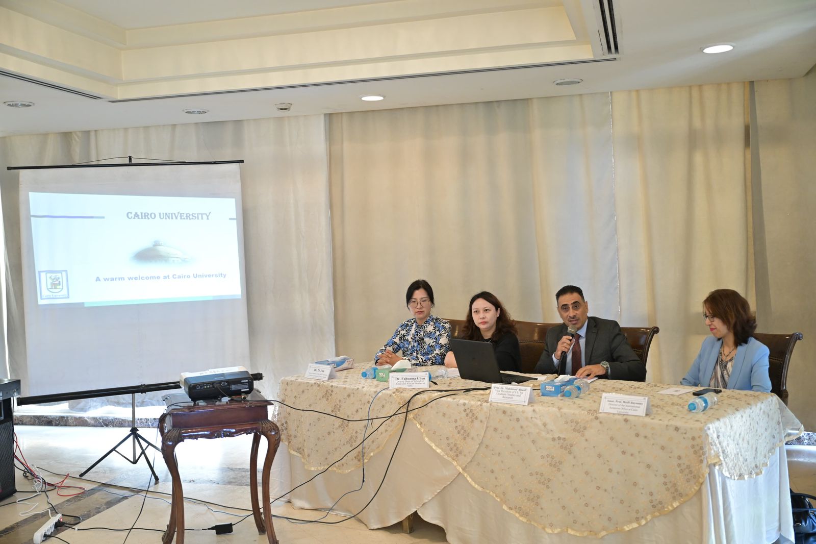 جامعة القاهرة تطلق أول مدرسة صيفية مصرية صينية