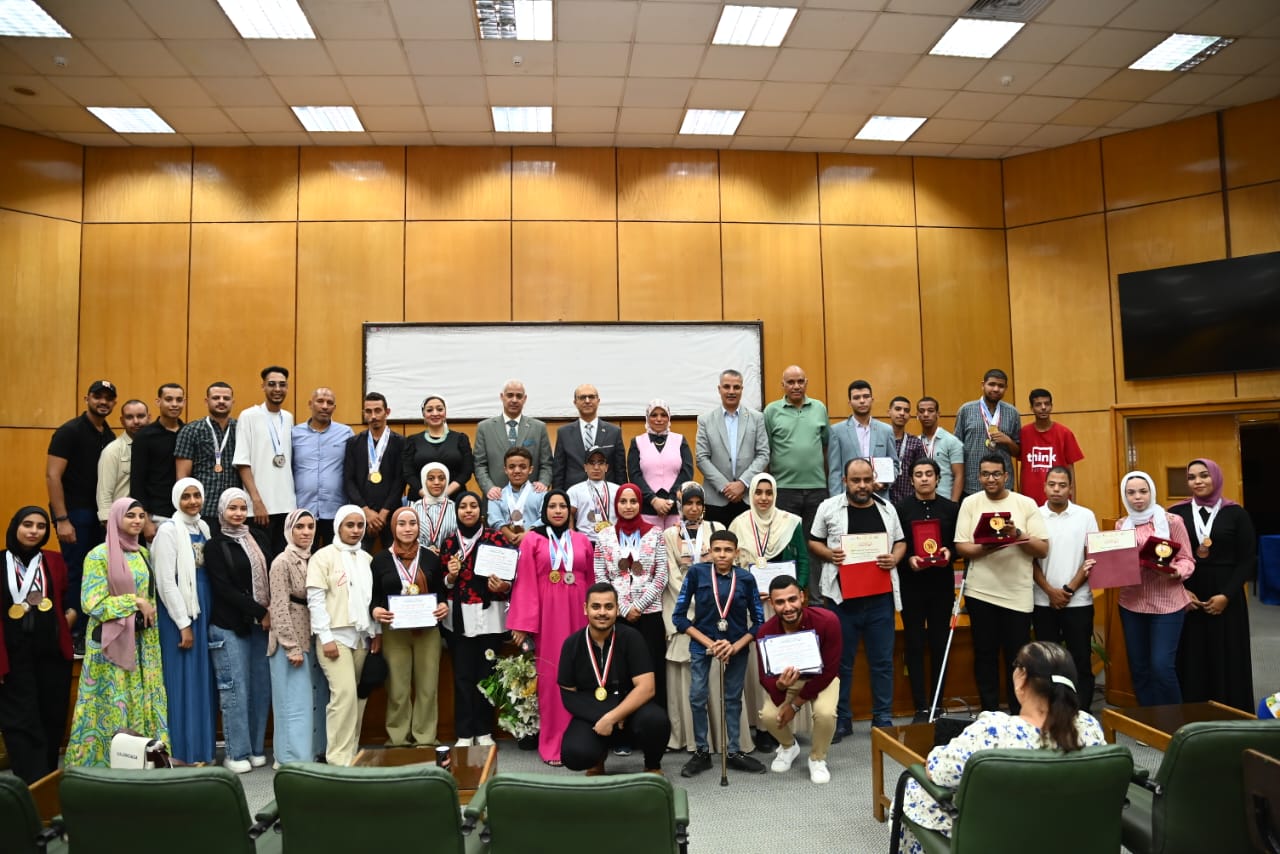 جامعة أسيوط تكرّم أبطال ذوي الهمم بإنجازات استثنائية