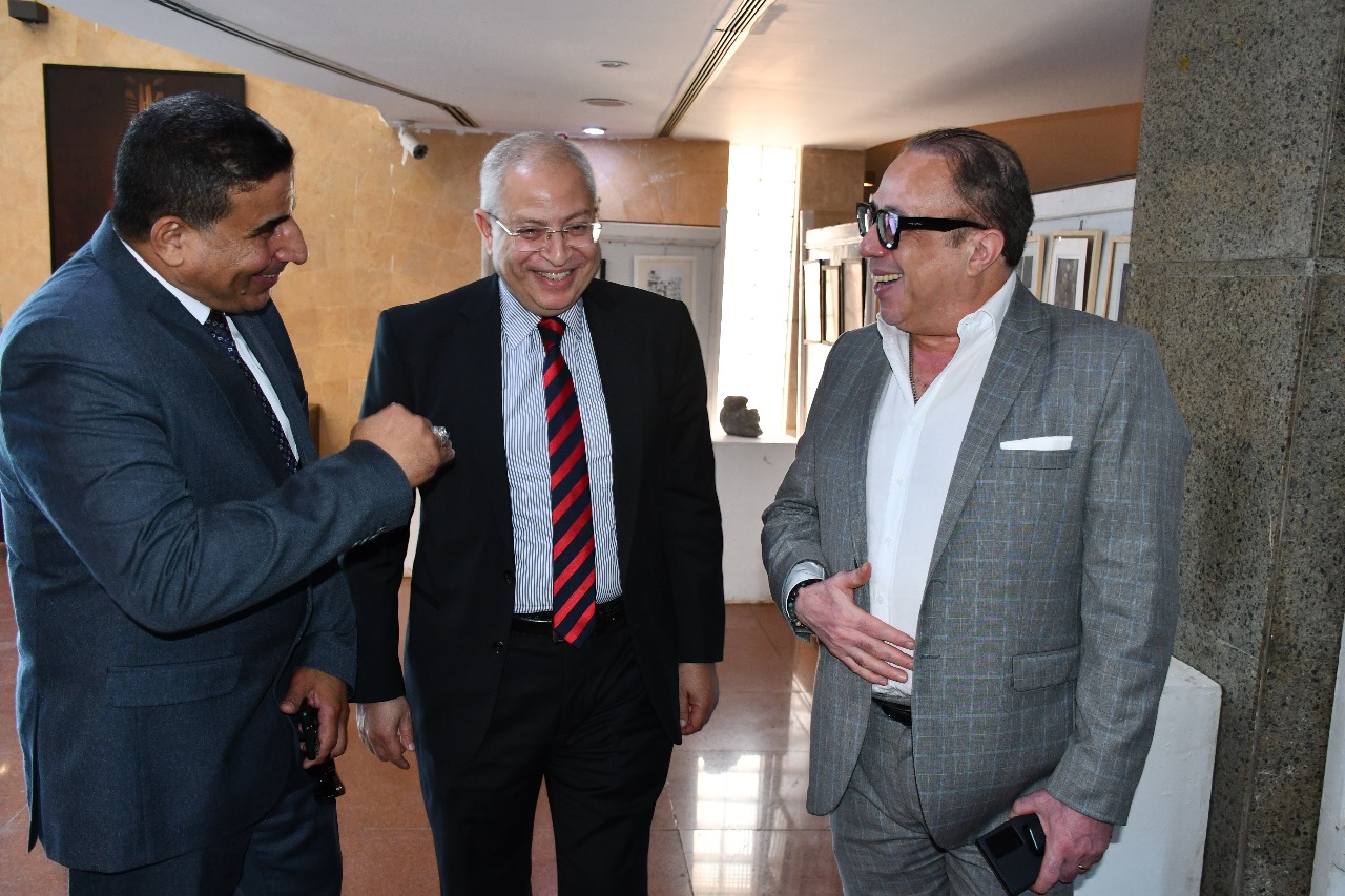 جامعة حلوان تُبدع في معرض فني يوثق ملامح مصر عبر العصور