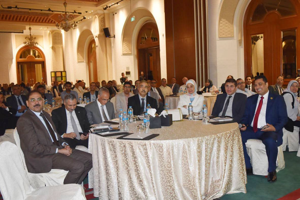 وزير التعليم العالي يدعم تقليل الاستيراد عبر البحث العلمي