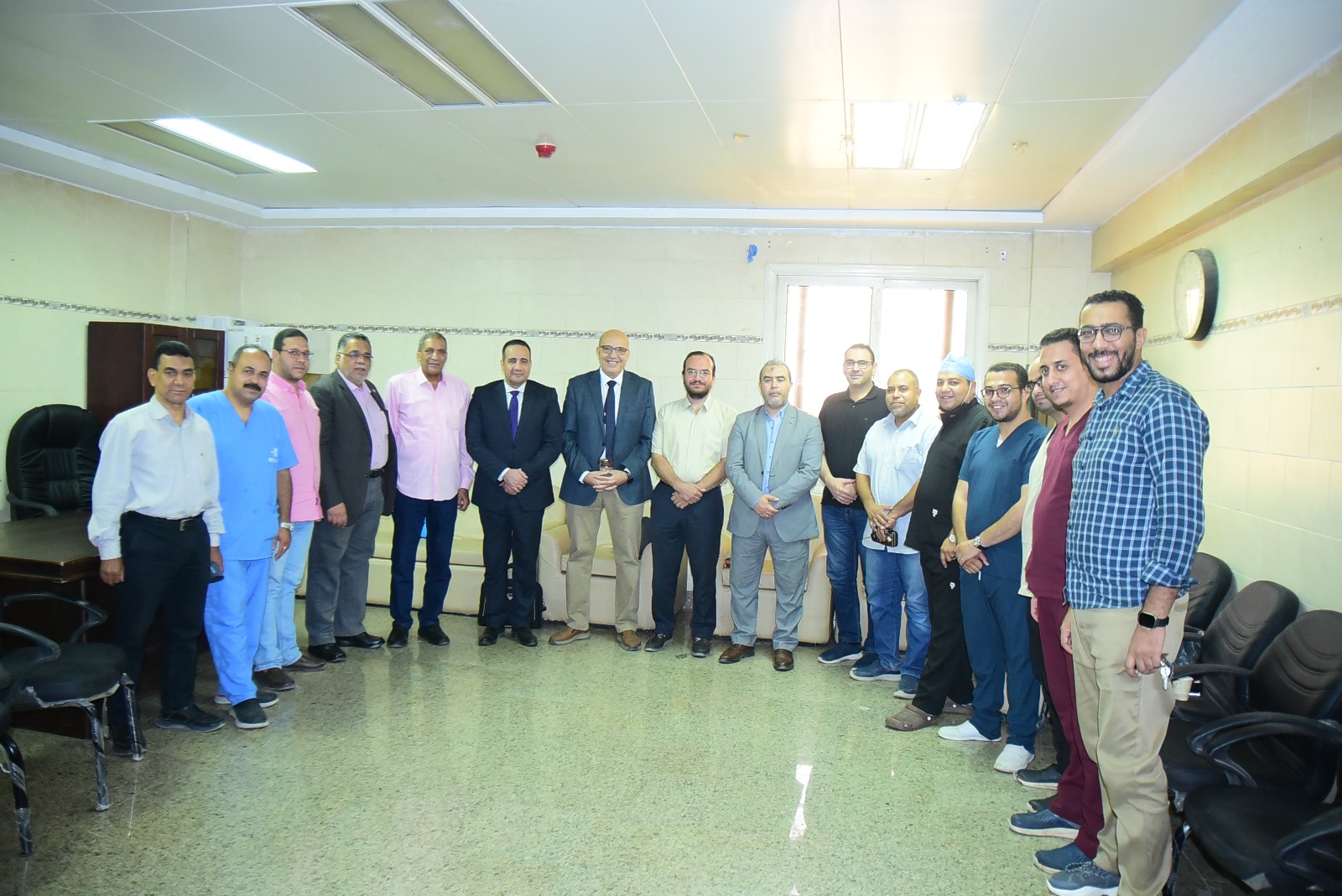 جامعة سوهاج تنظم ورشة طبية متقدمة لتقنيات جراحات الكبد المتطورة