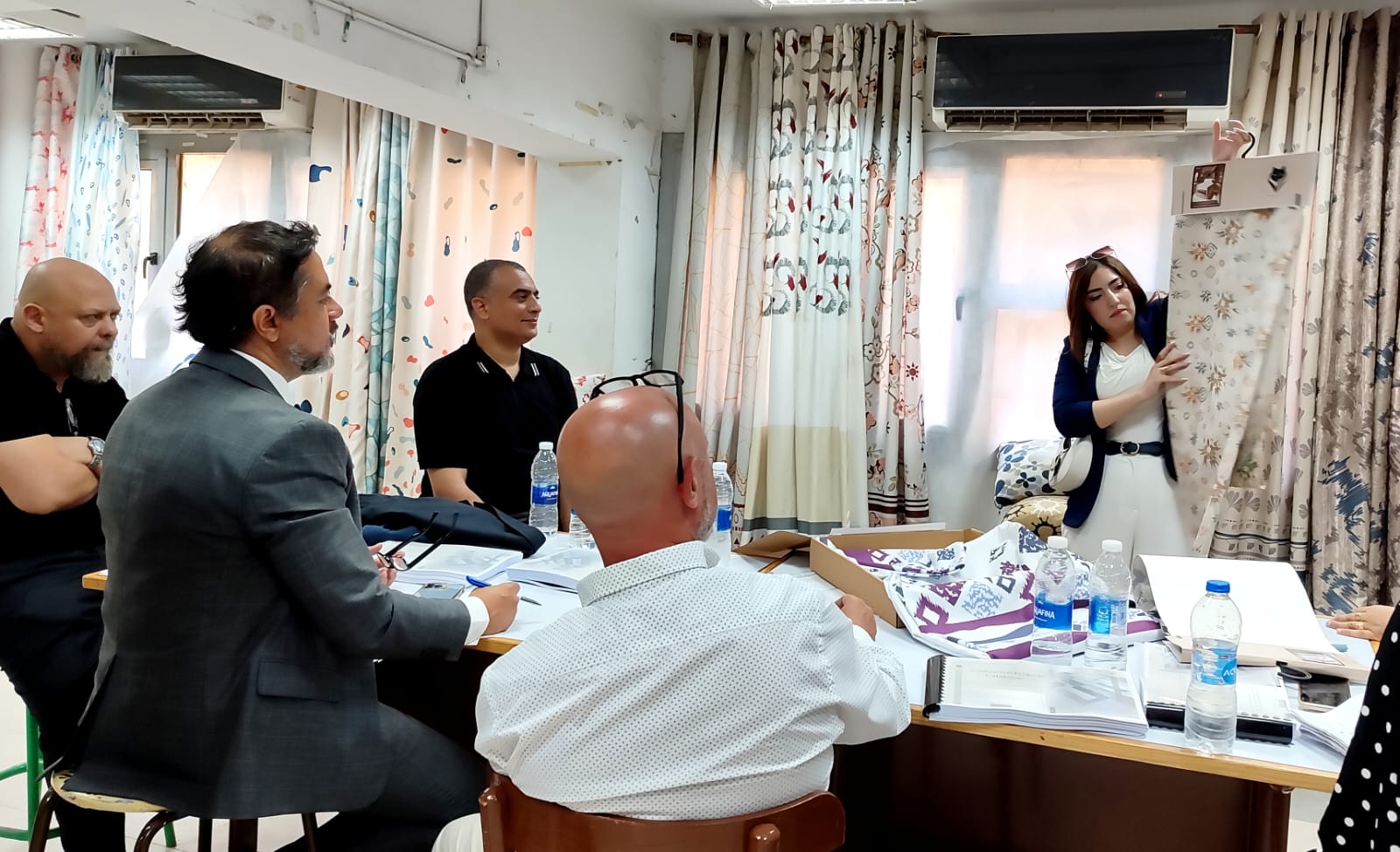 كلية الفنون التطبيقية جامعة حلوان تنظم معرضًا لعرض مشروعات التخرج المبتكرة