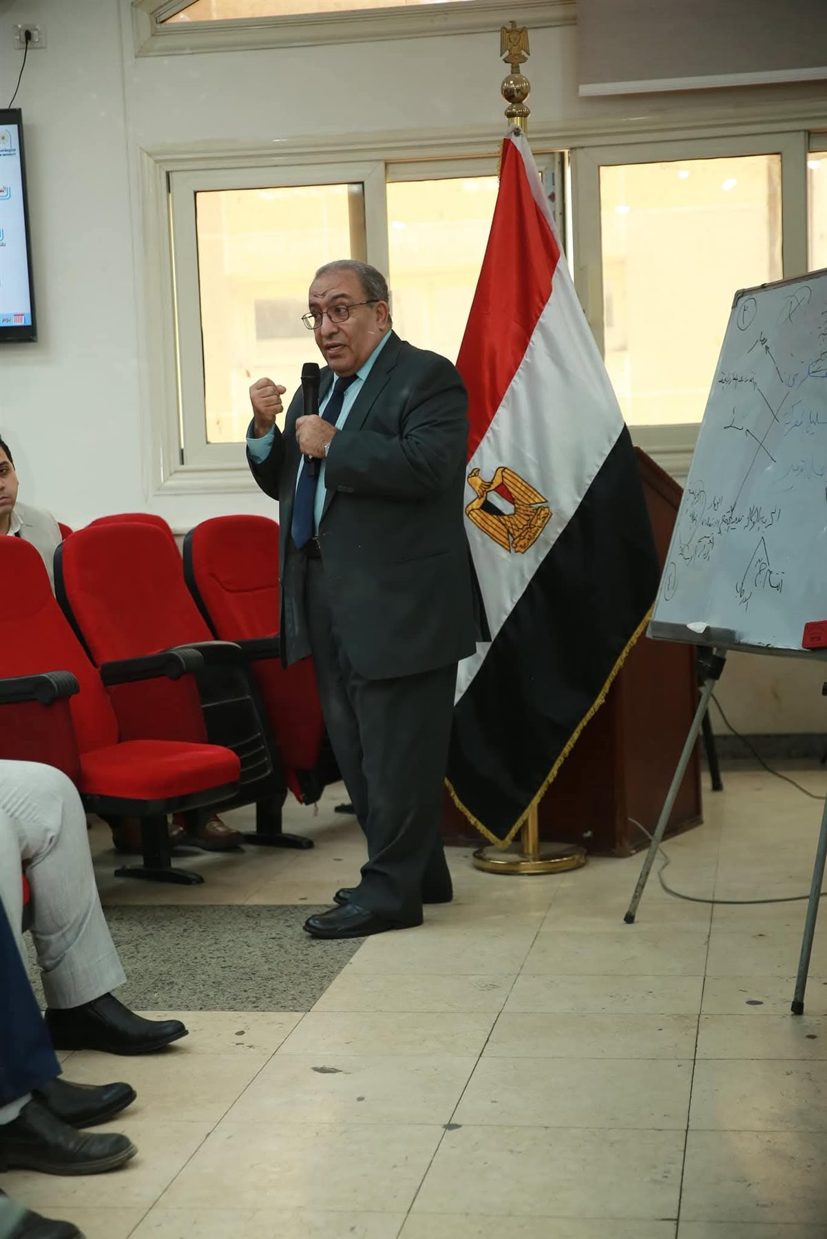 كلية التجارة جامعة حلوان تنظم ندوة علمية حول مستقبل الأمن القومي المصري