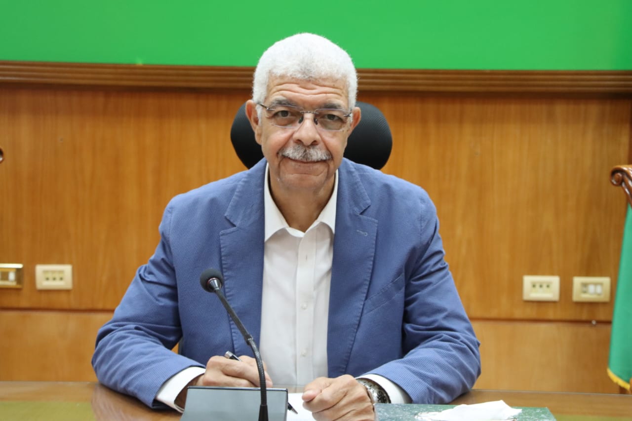 الدكتور أحمد القاصد رئيس جامعة المنوفية