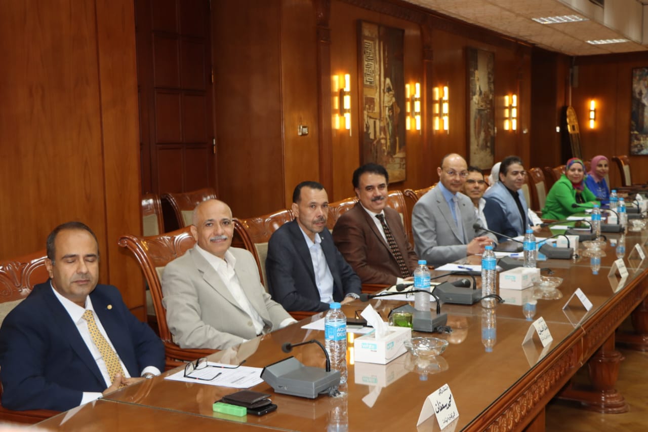 جامعة المنوفية تواصل ثورة تطوير منشآتها الجامعية برؤية مؤسسية