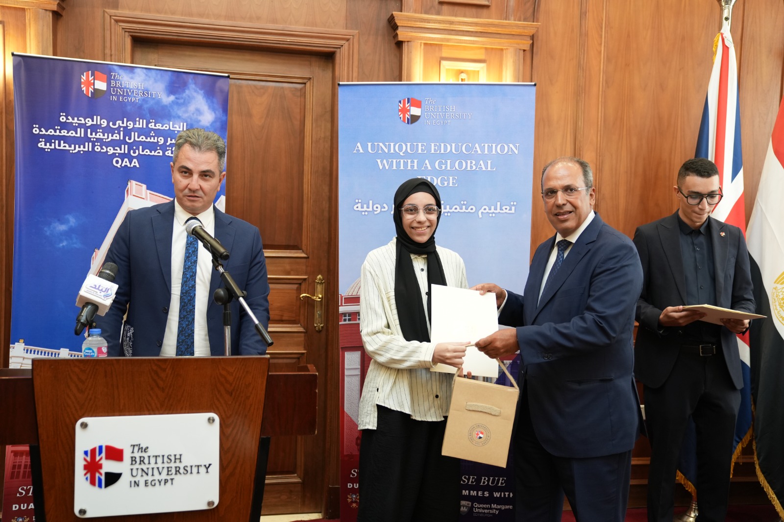 15 من أوائل الثانوية العامة ينضمون إلى الجامعة البريطانية في مصر