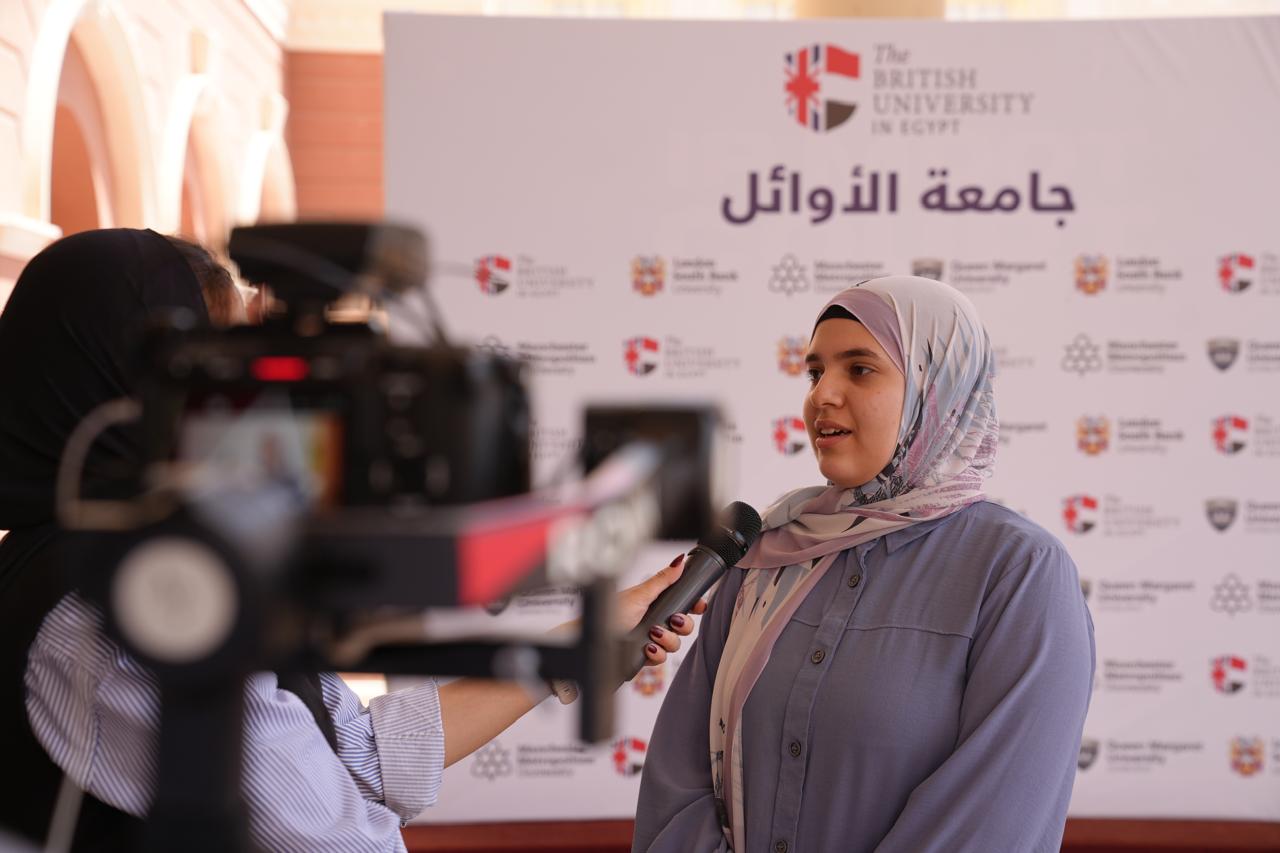 15 من أوائل الثانوية العامة ينضمون إلى الجامعة البريطانية في مصر