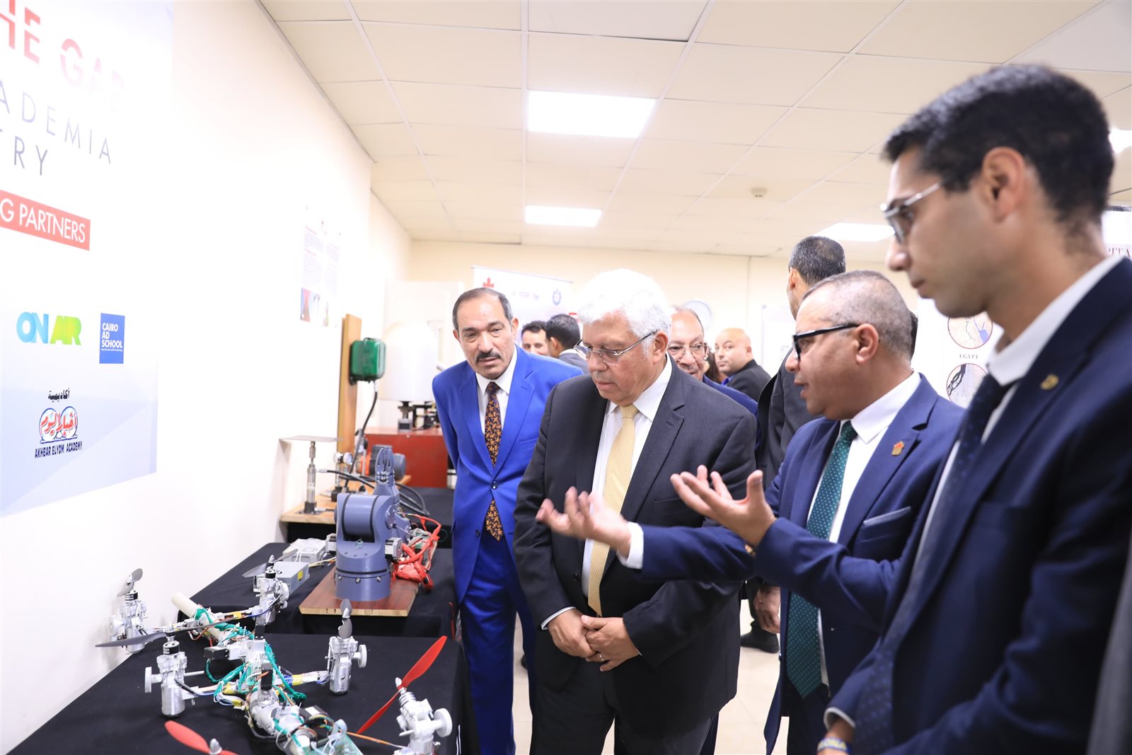 وزير التعليم العالي يشيد بتميز المعاهد الكندية CIC في التعليم التطبيقي