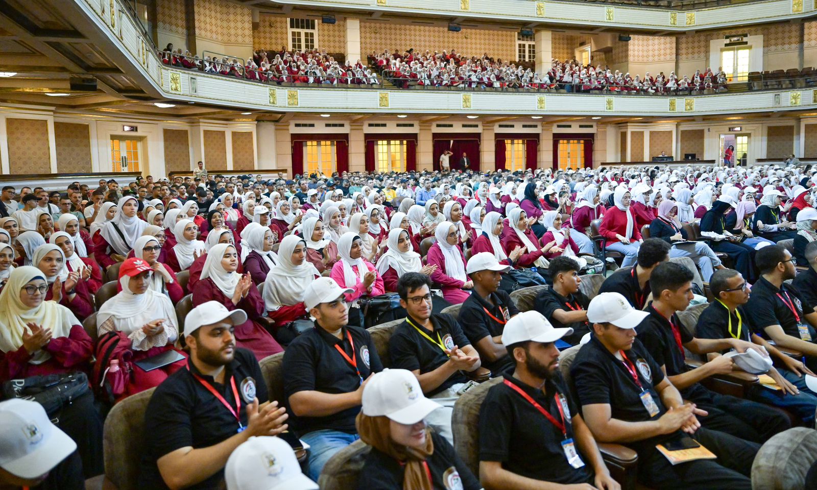 جامعة القاهرة تطلق معسكر قادة المستقبل بمشاركة 2500 طالب
