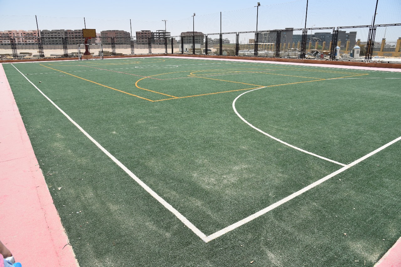 جامعة سفنكس بأسيوط الجديدة