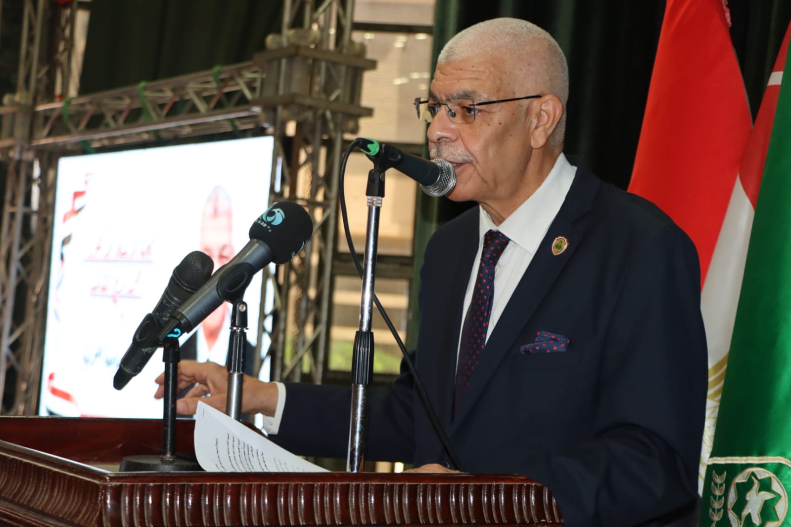 جامعة المنوفية تكرم ذوي الهمم بتوزيع شهادات الإعفاء من الخدمة العسكرية