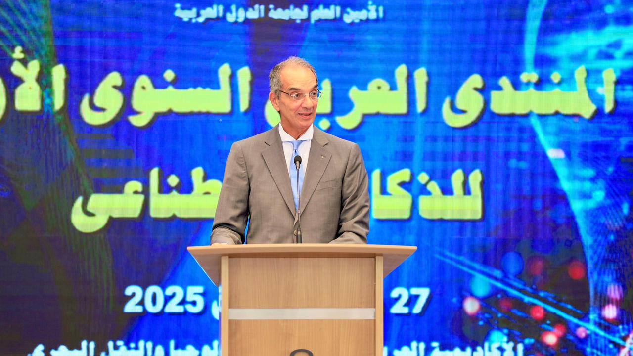 الدكتور عمرو طلعت وزير الاتصالات وتكنولوجيا المعلومات