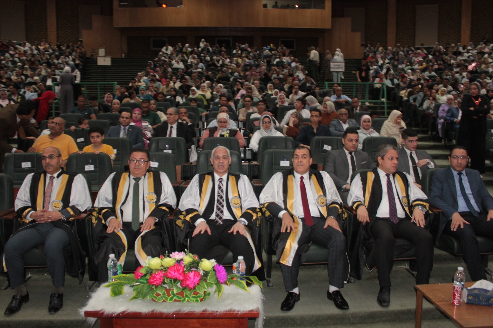 جامعة أسيوط تحتفل بتخريج حقوق 2025 في أجواء استثنائية