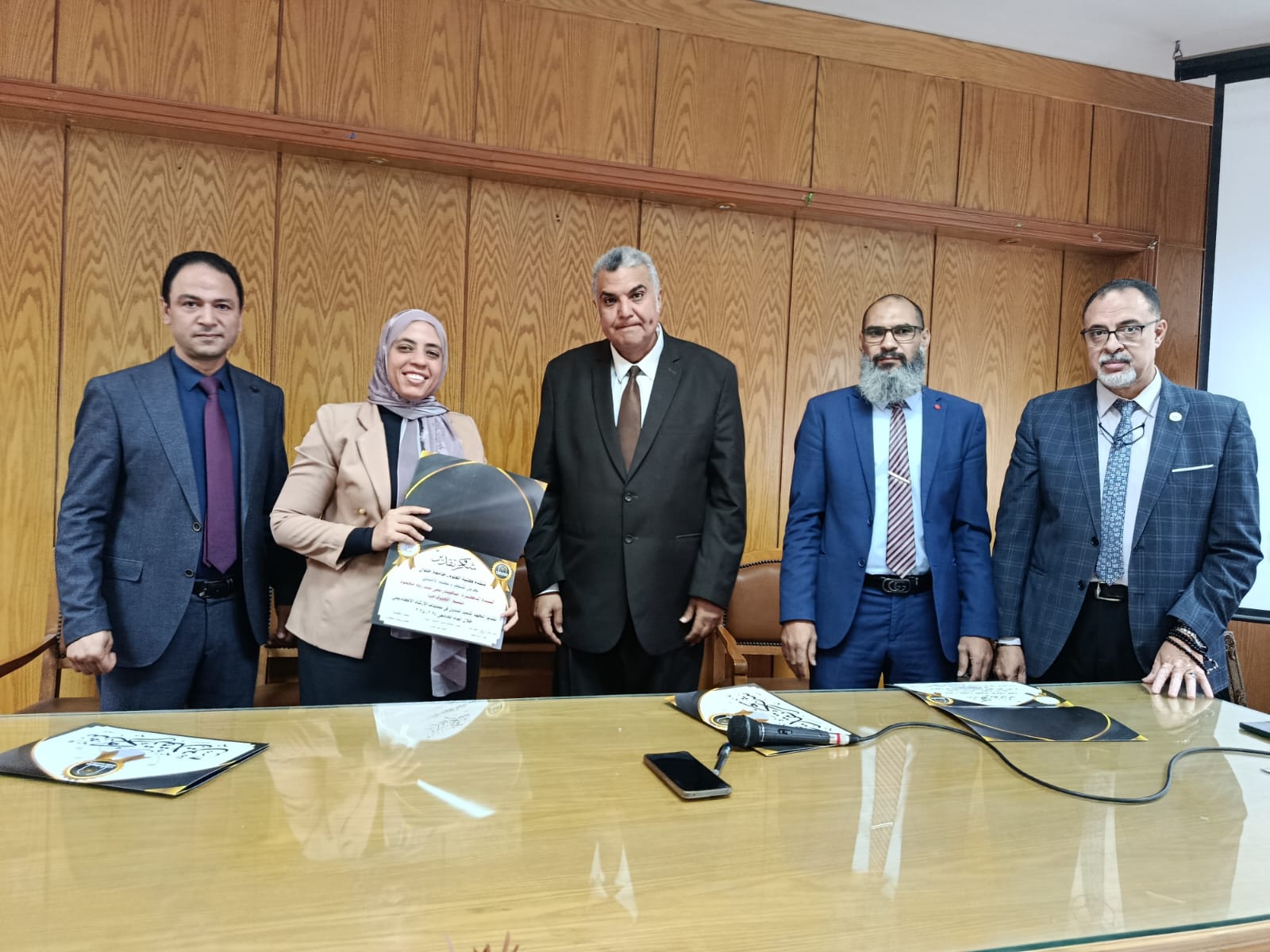 كلية العلوم جامعة حلوان تحتفل بالمتميزين في ضمان الجودة والإرشاد الأكاديمي