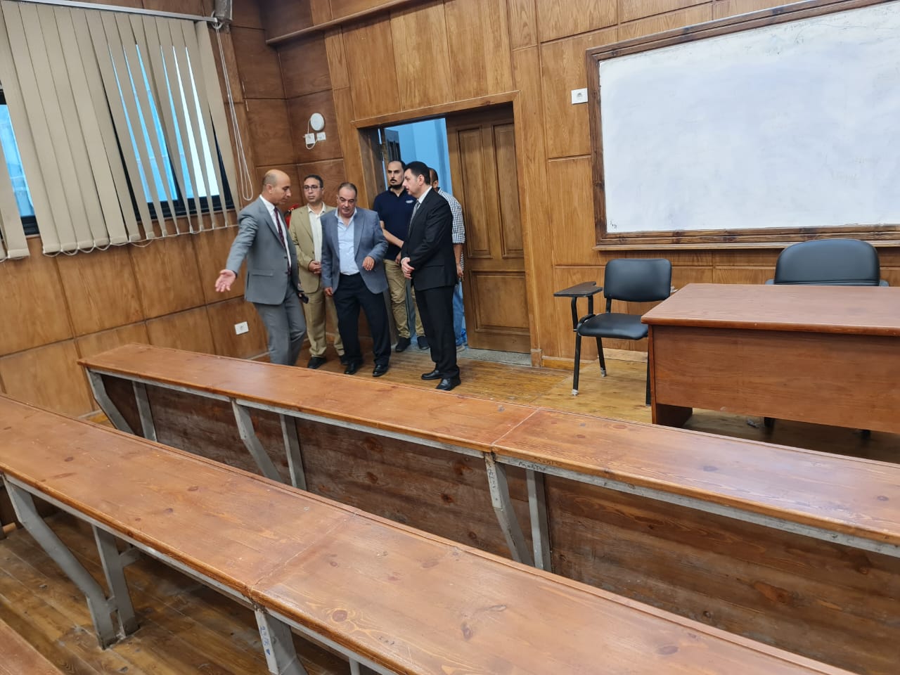 رئيس جامعة دمنهور يتفقد استعدادات كليتي الهندسة والتربية للطفولة المبكرة للعام الدراسي الجديد